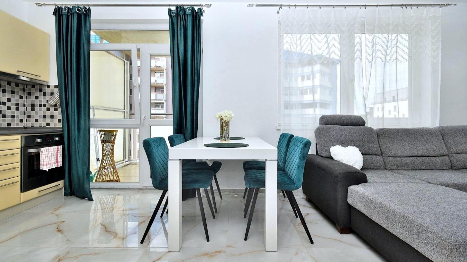 Emerald Marble Serenity Apartment