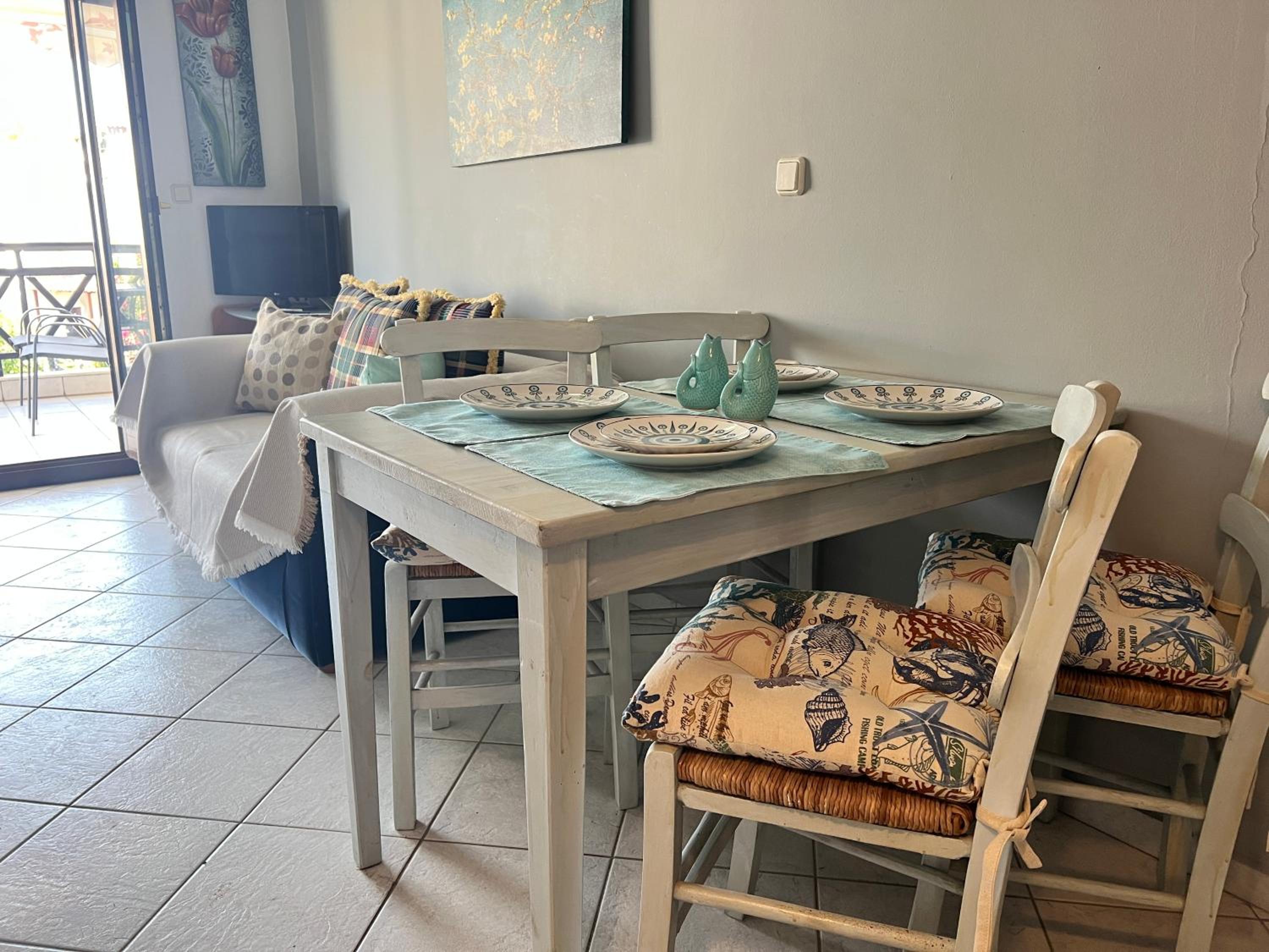 Paparouna Seaside House