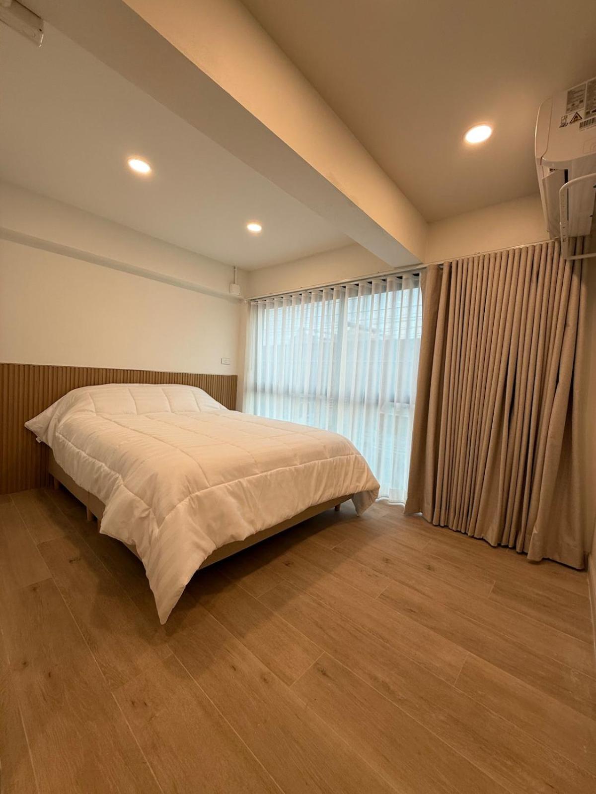2 Bed & 2 Bath Suite, 2nd floor