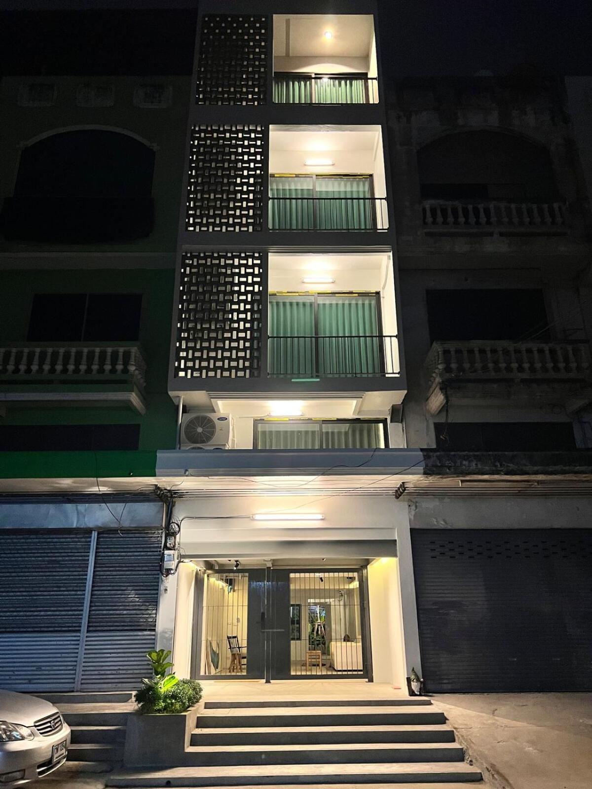 2 Bed & 2 Bath Suite, 2nd floor
