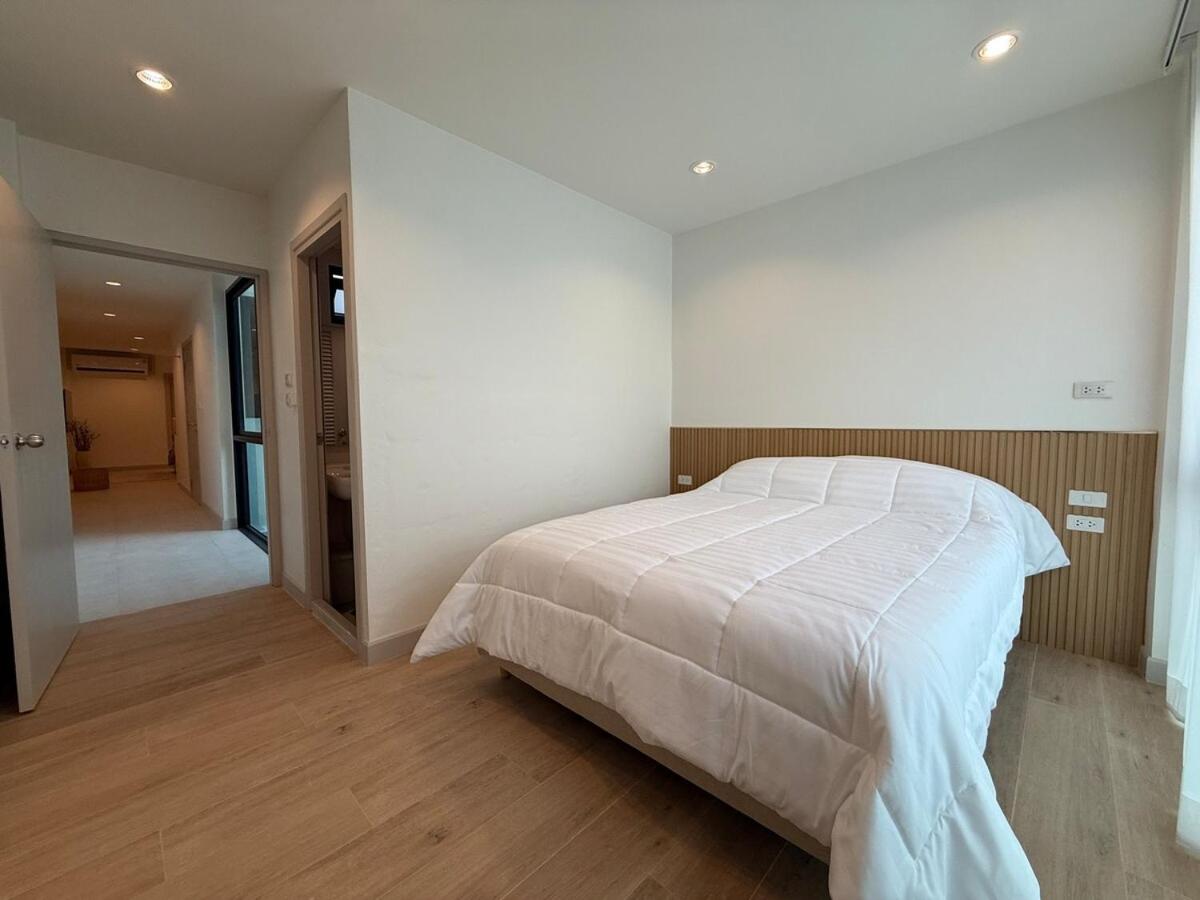 2 Bed & 2 Bath Suite, 4th floor
