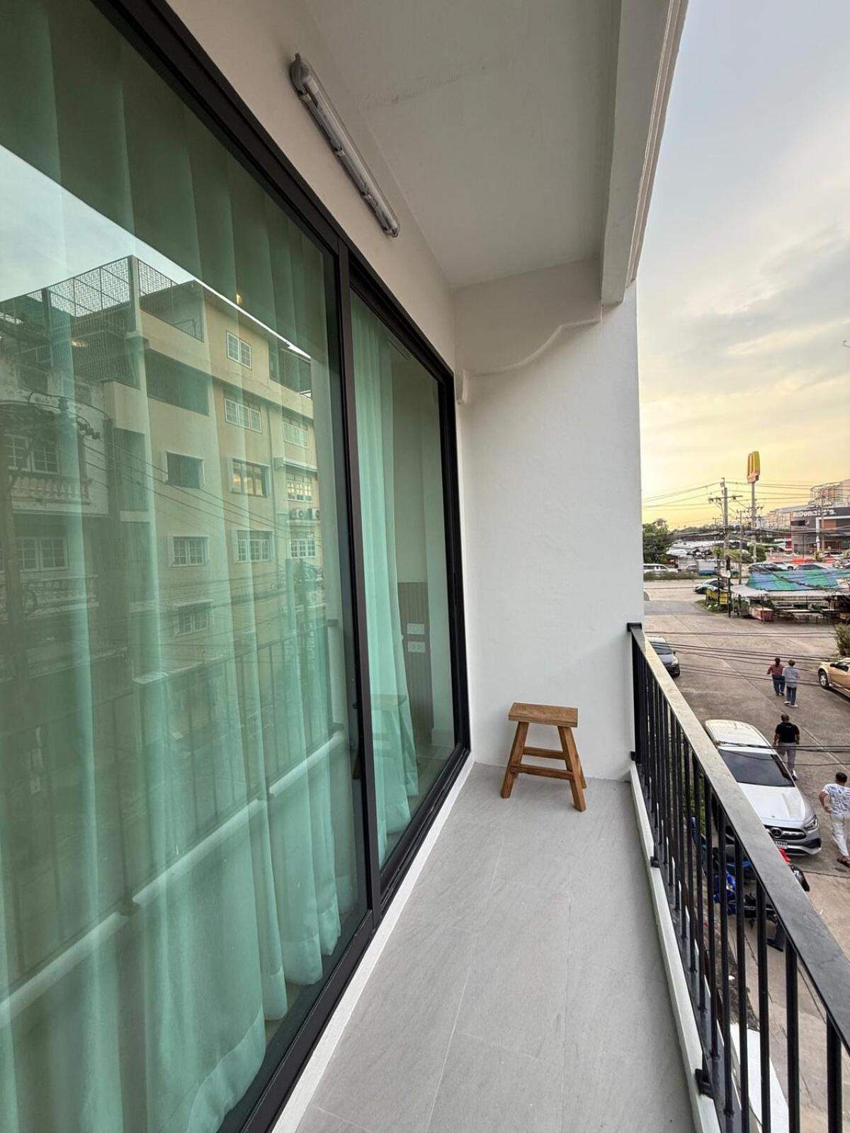 2 Bed & 2 Bath Suite, 4th floor