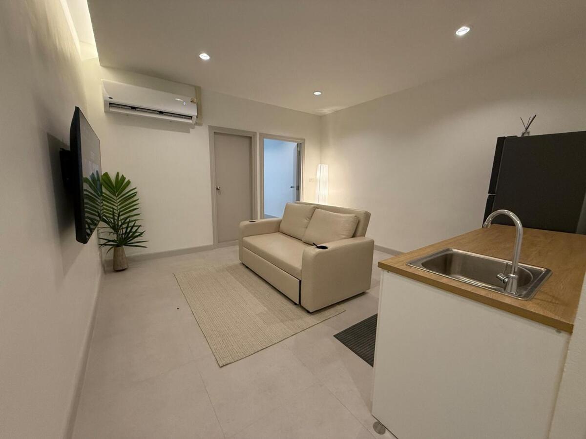 2 Bed & 2 Bath Suite, 5th floor