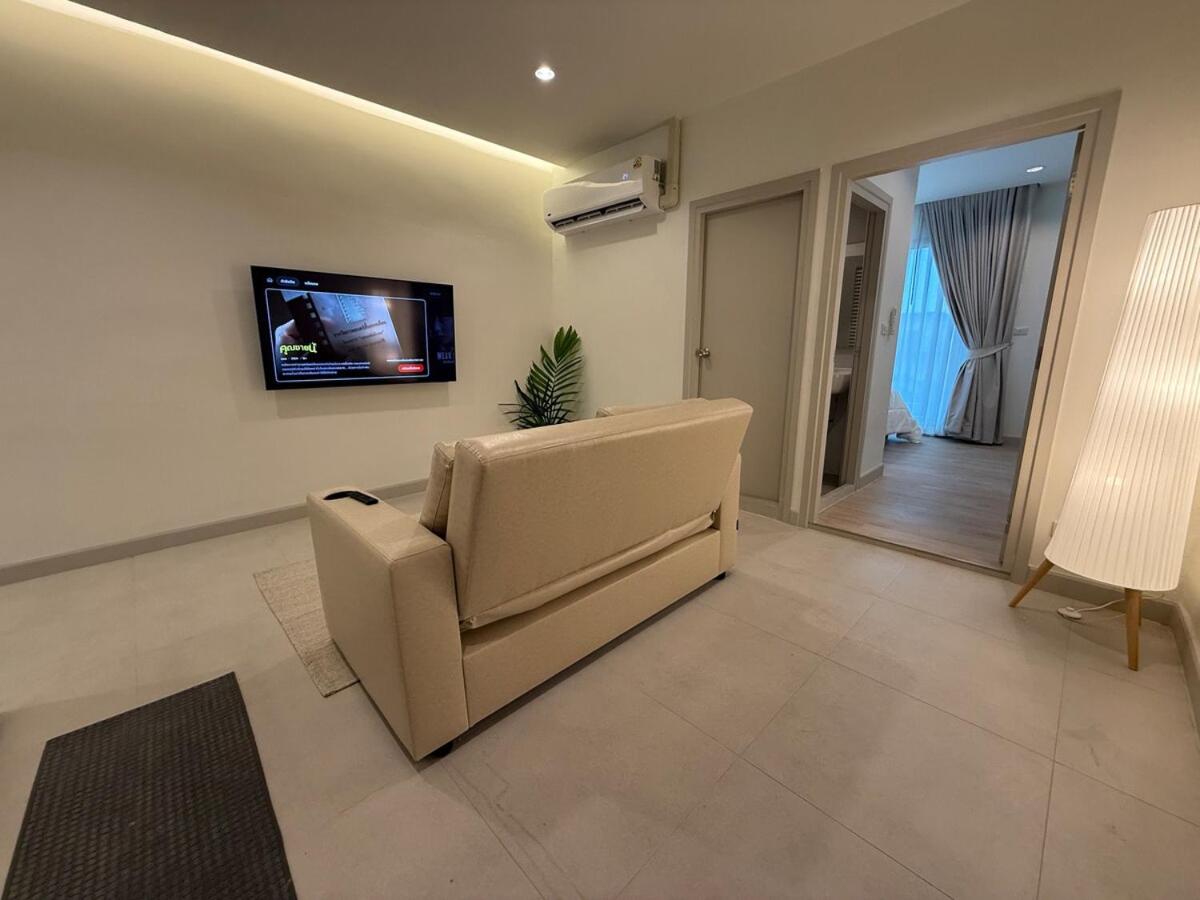 2 Bed & 2 Bath Suite, 5th floor