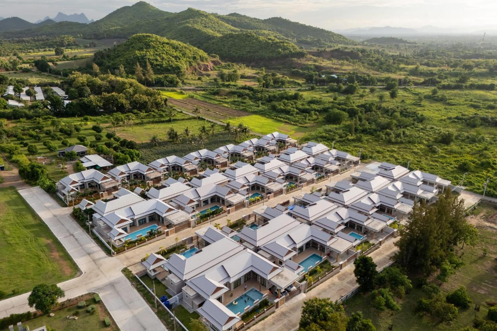 Luekpanee pool villa pranburi paknampran