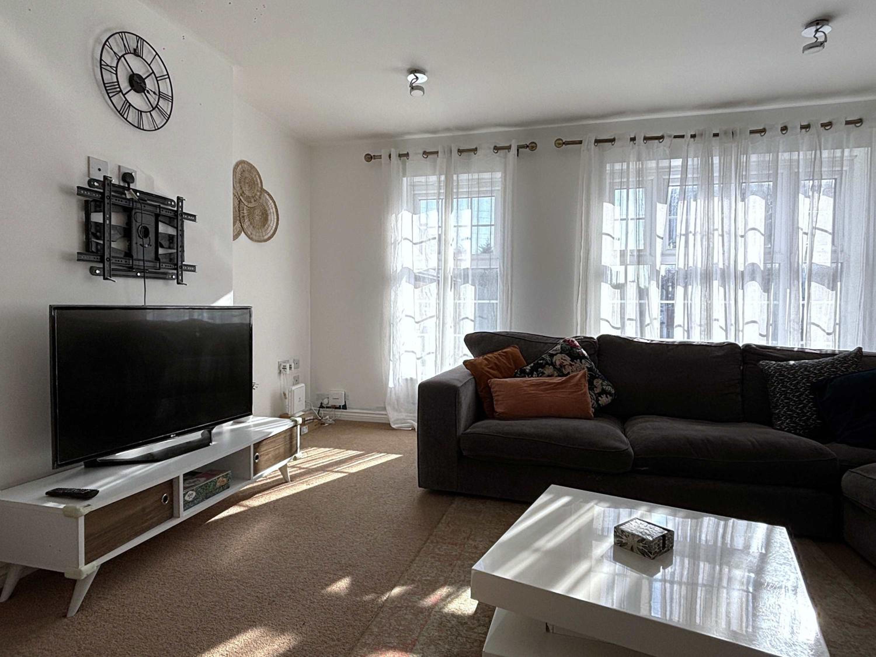 WS10 Contractor House 3 Bed 3 Bath with Parking