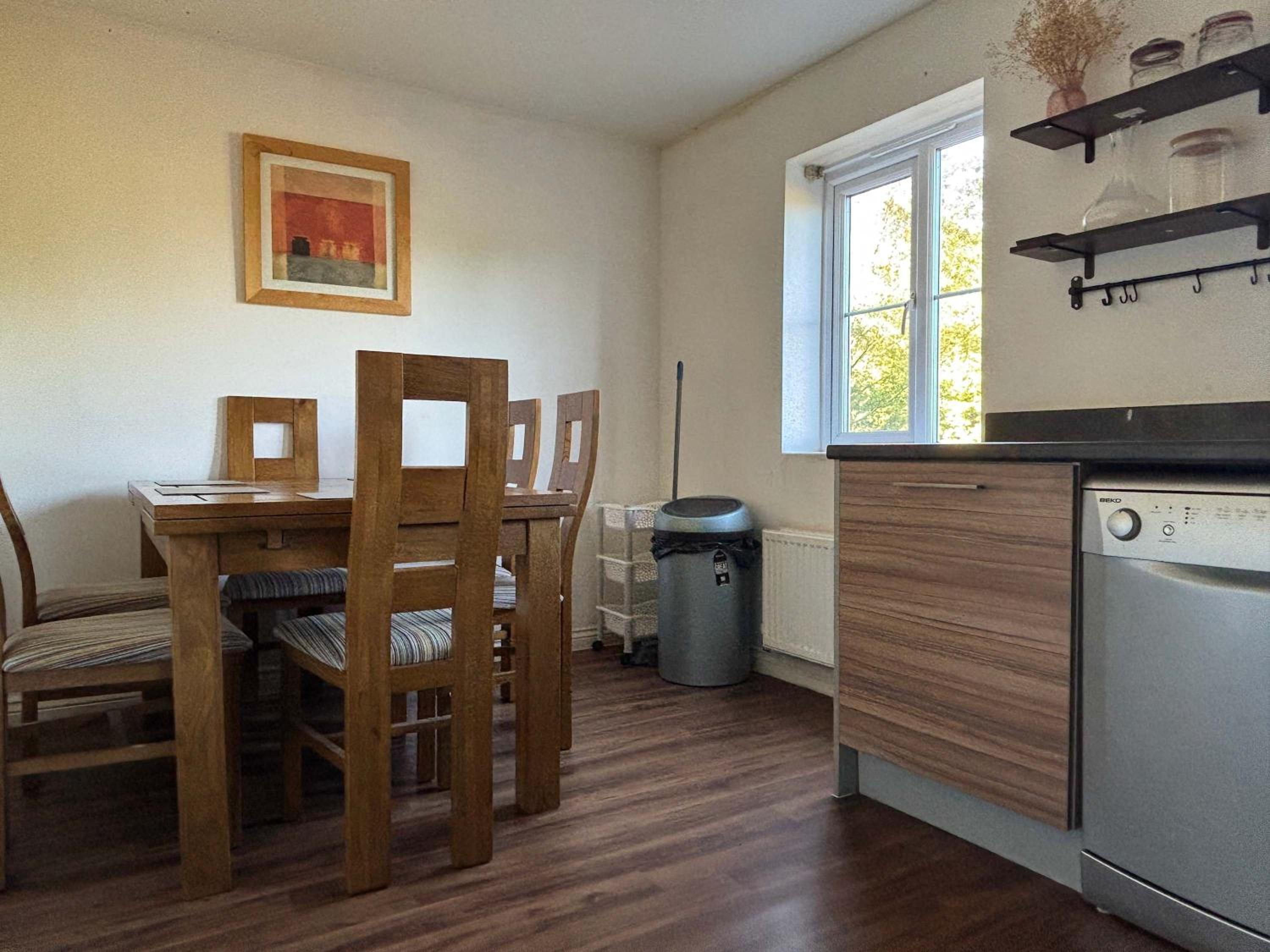 WS10 Contractor House 3 Bed 3 Bath with Parking