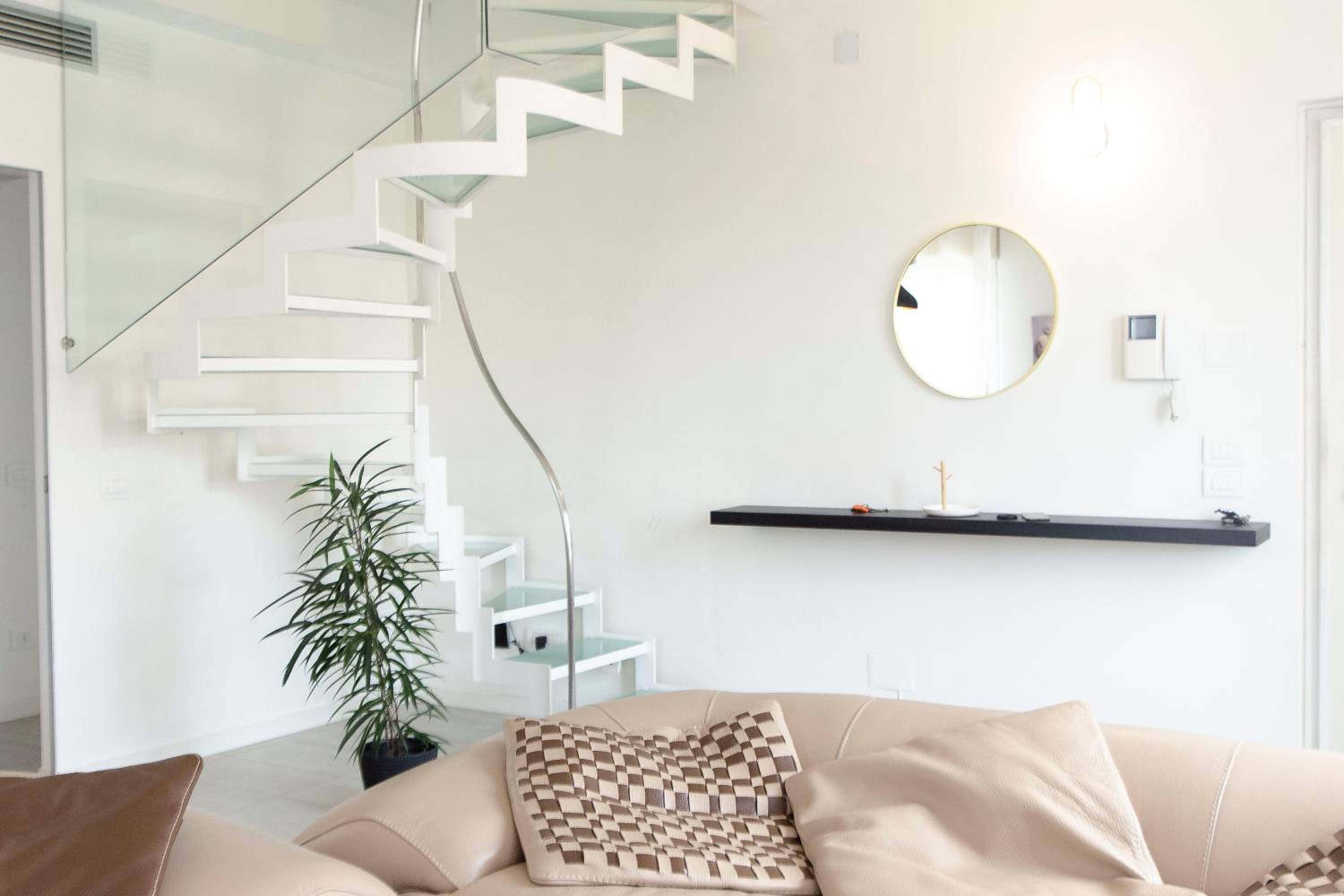 Daste Dream House