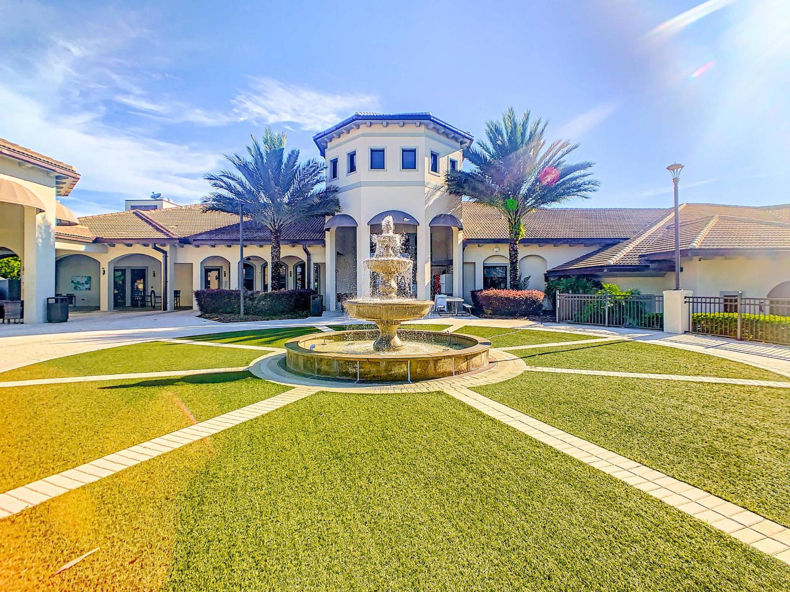 Homey Lakeview with themed Room and 2 Clubhouses