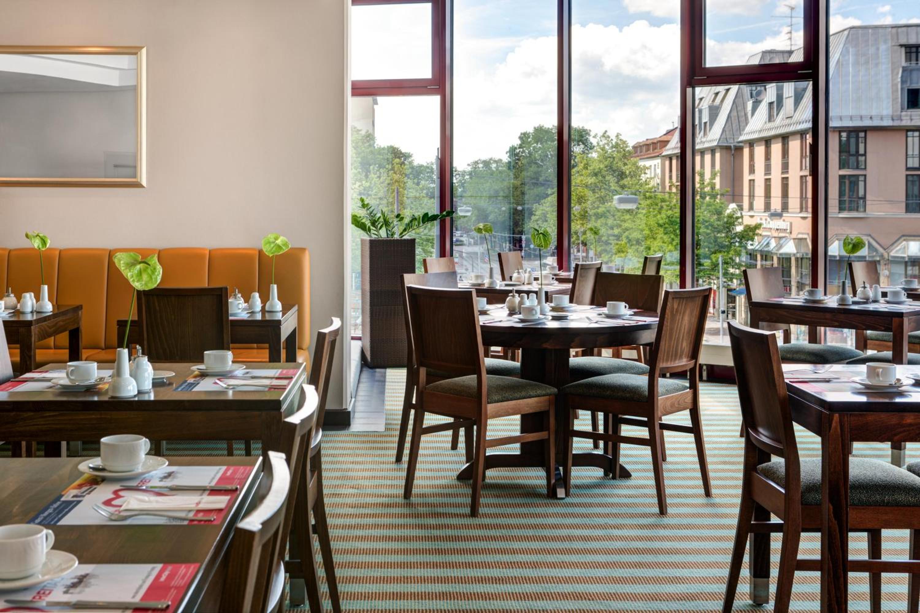 Augsburg Vacations - Rugs Hotel Augsburg City - Property Image 21
