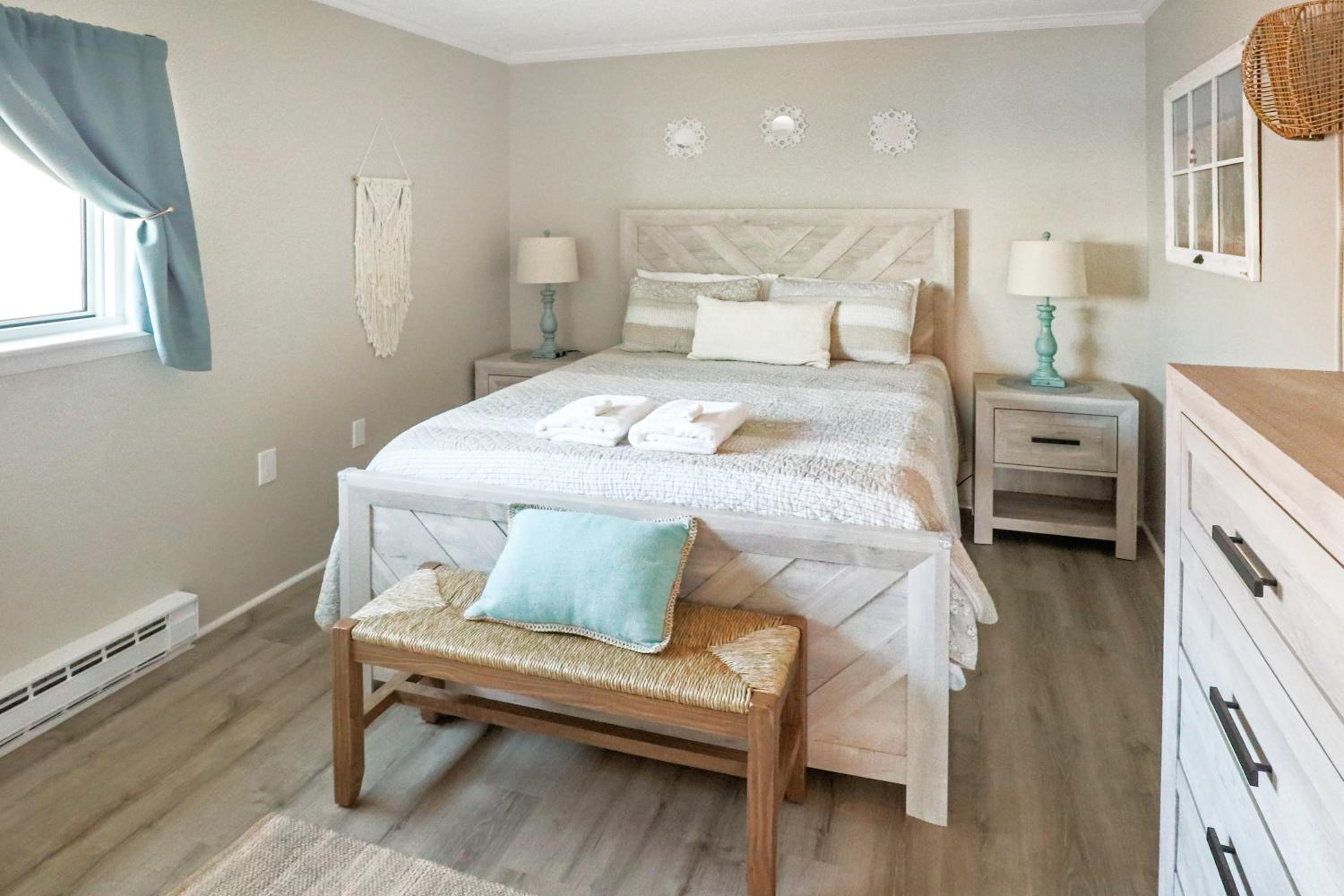 BeachBox III - The One with Unreal Beach Views - Couple's Getaway - Worcester House 401