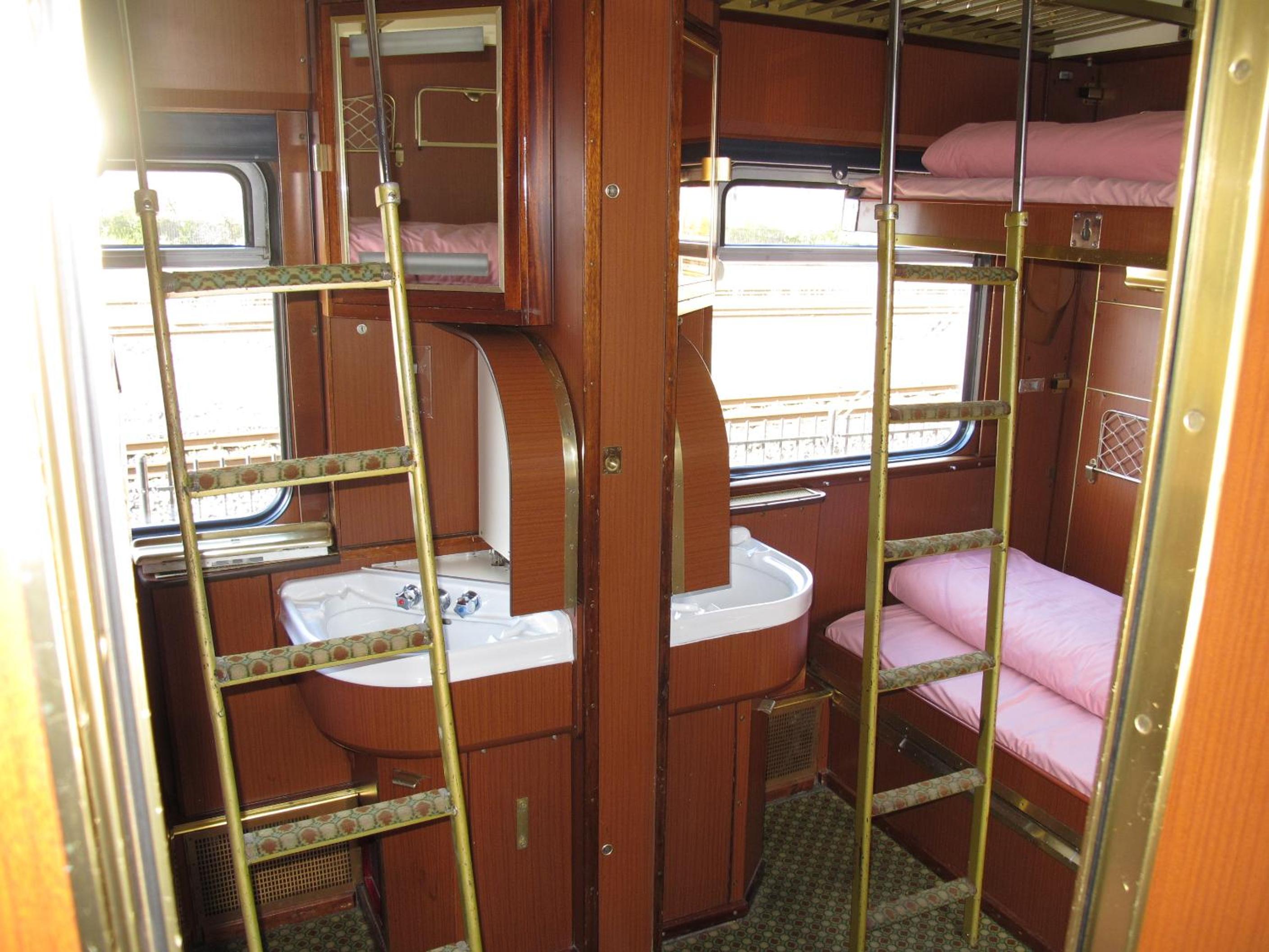 Train Lodge Amsterdam