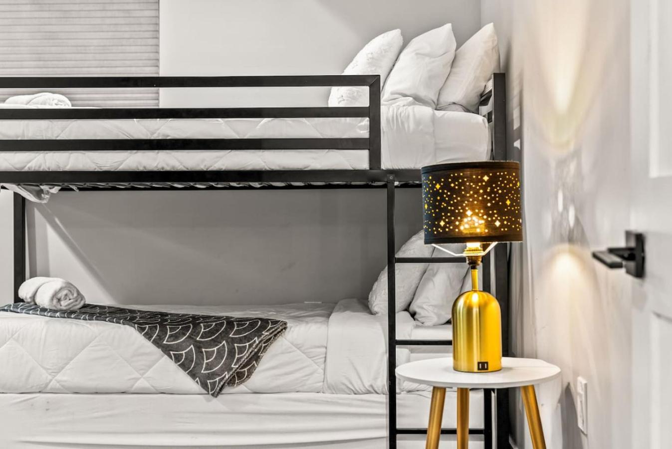 The Foundry House Eclectic 5BR Family Retreat