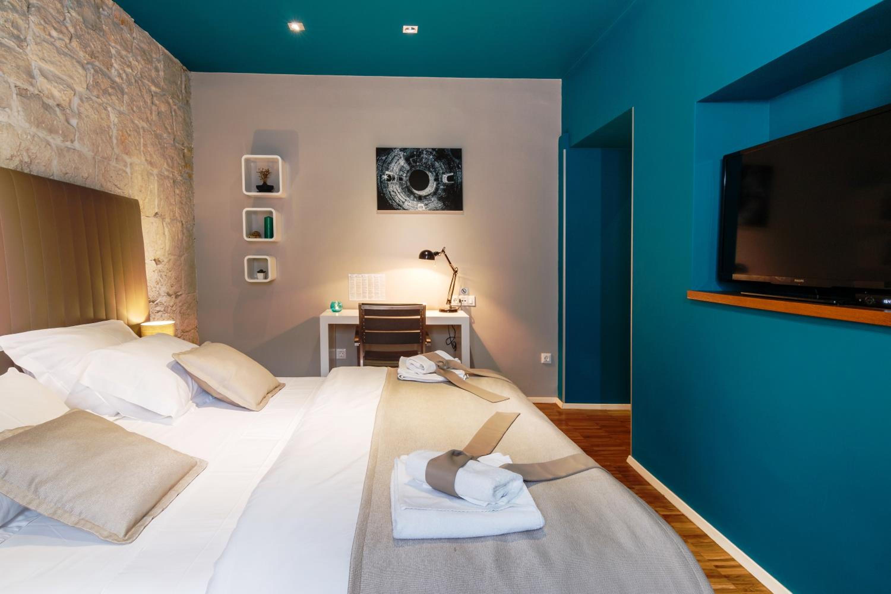 Riva Luxury Rooms photo 76 of 87