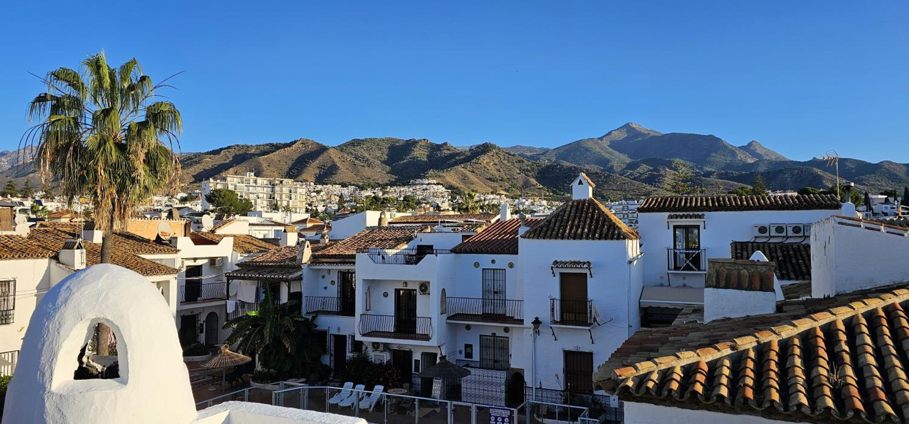 Pueblo Andaluz New Luxury Townhouse Centre Nerja