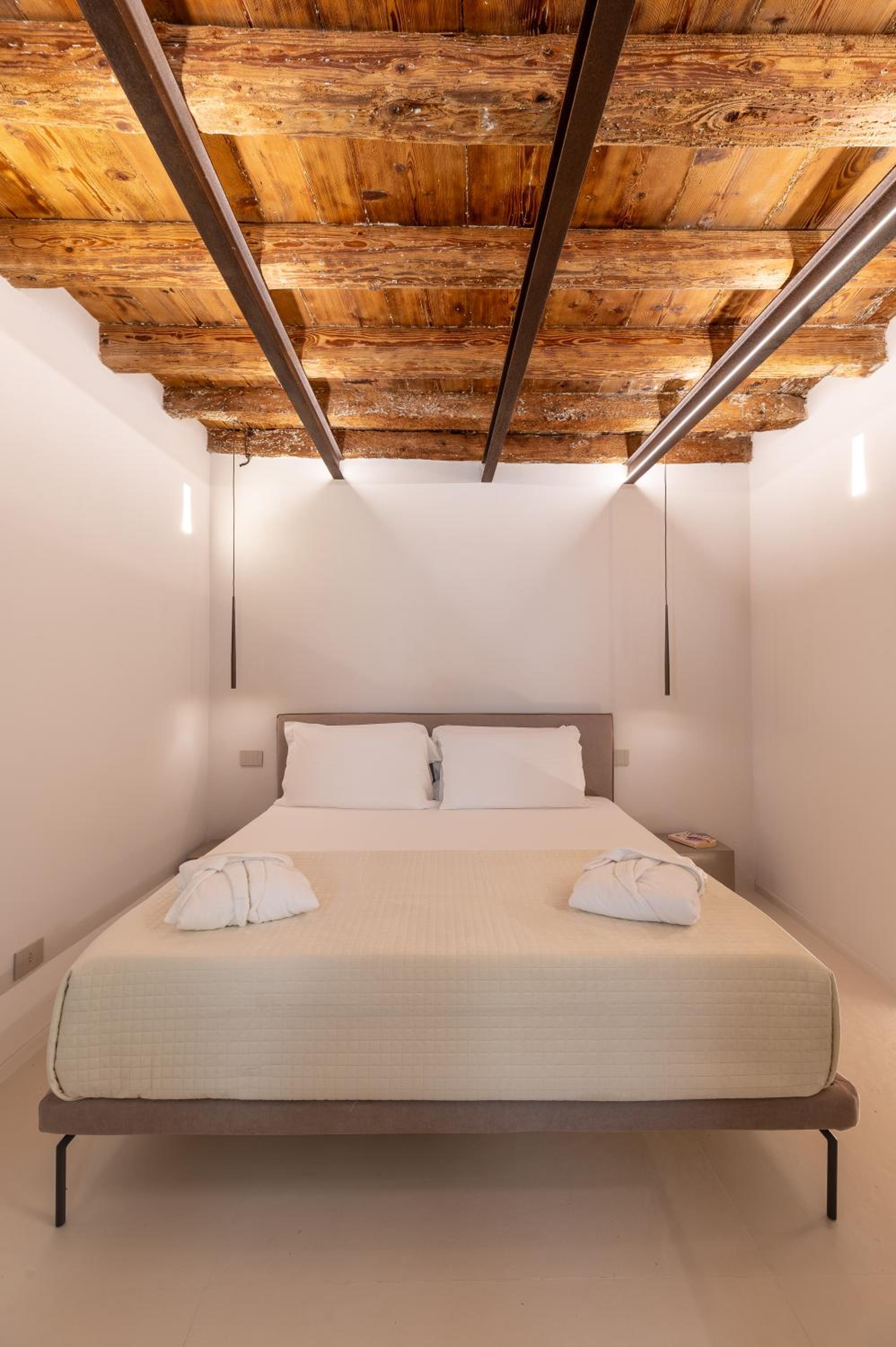 Re Carlo - Ortigia Luxury Suite