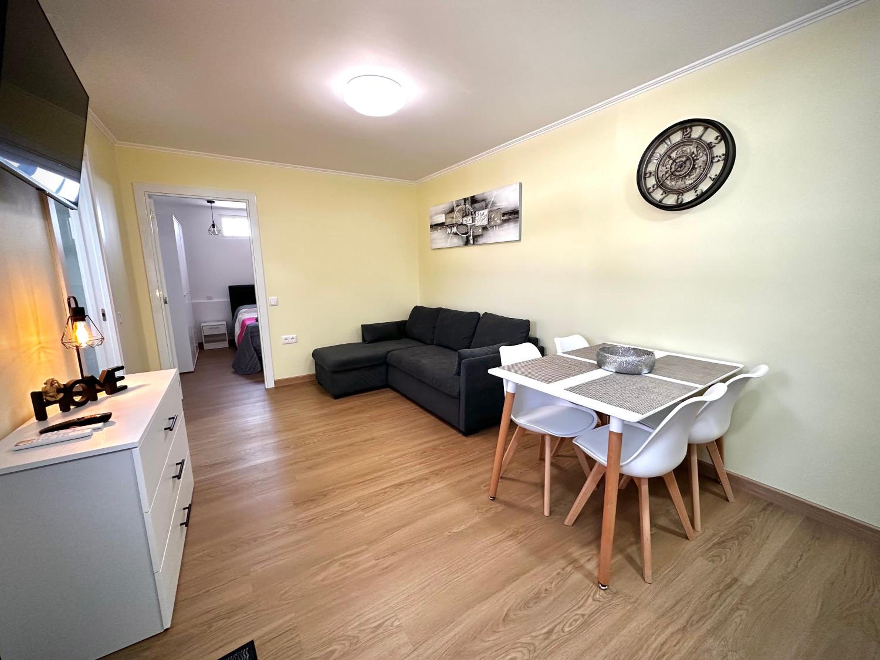 One-Bedroom House close to the Beach