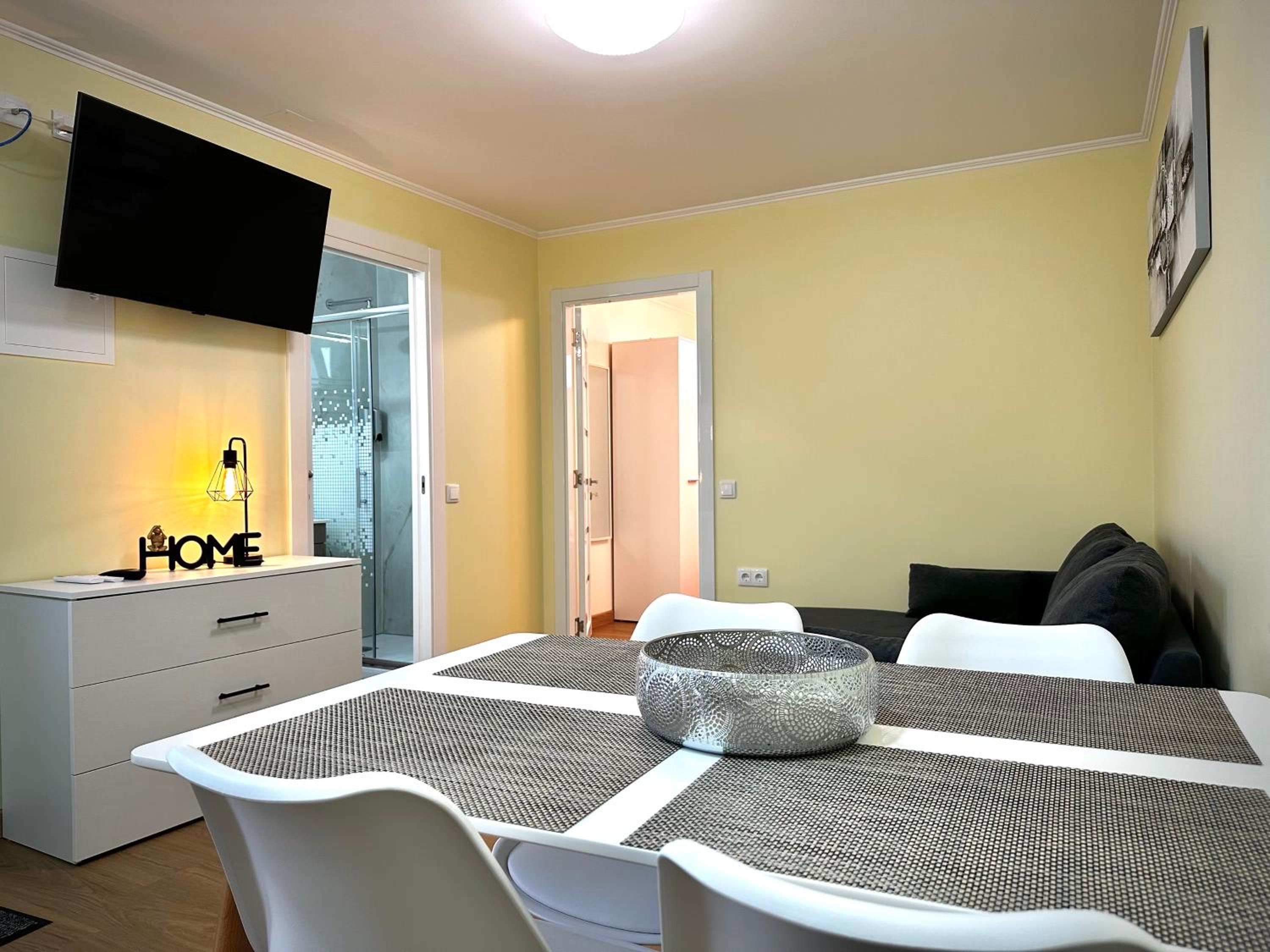 One-Bedroom House close to the Beach