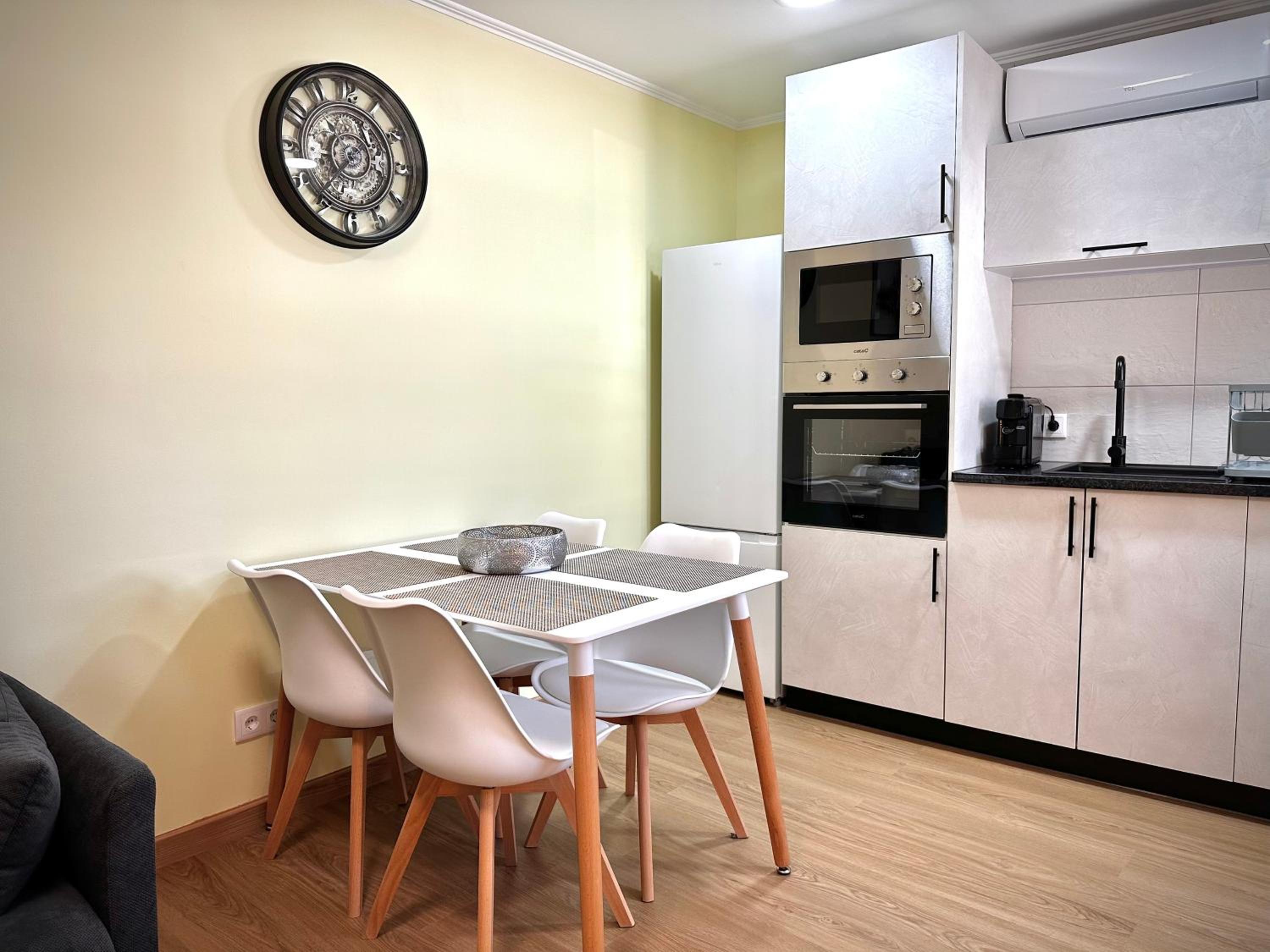 One-Bedroom House close to the Beach
