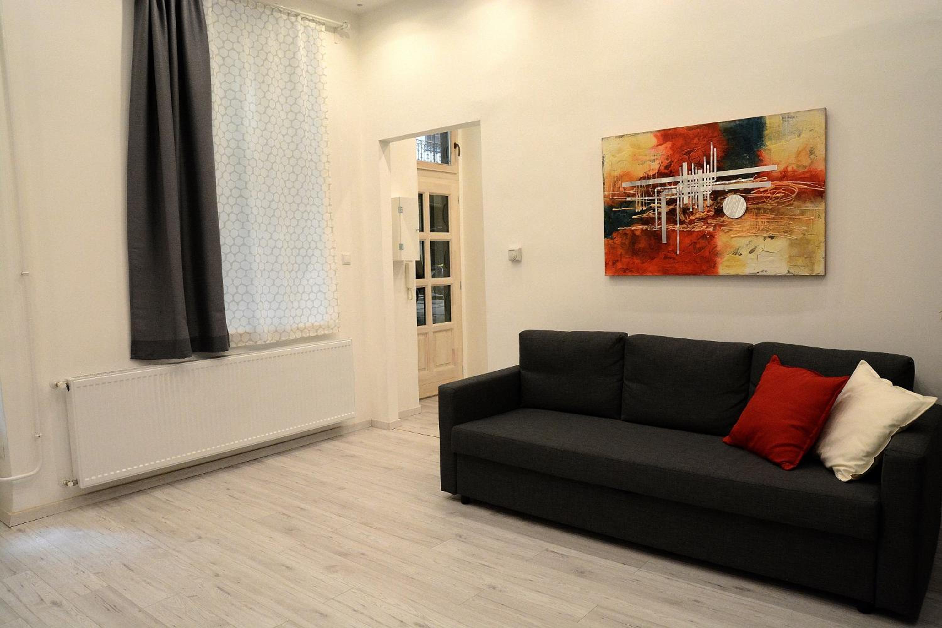 Kiraly Art Apartment view 4
