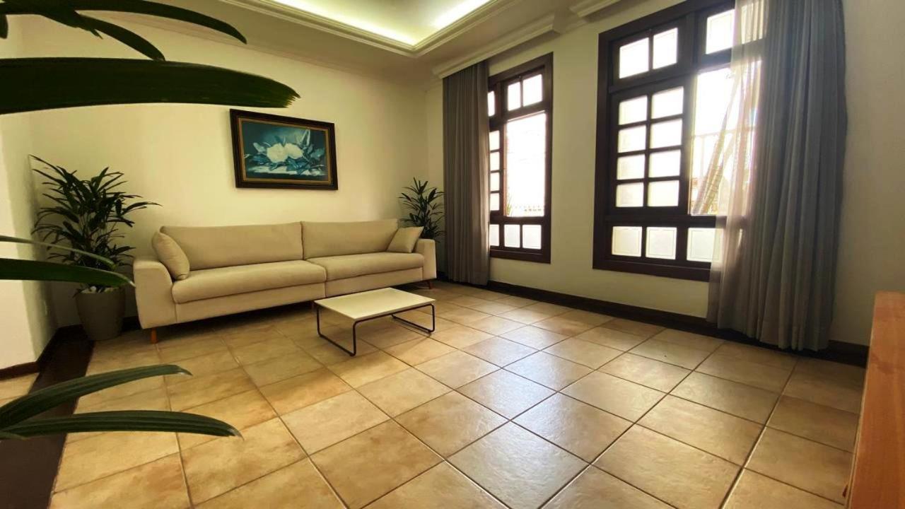 Hostel com Piscina - Carlos Prates - Belo Horizonte