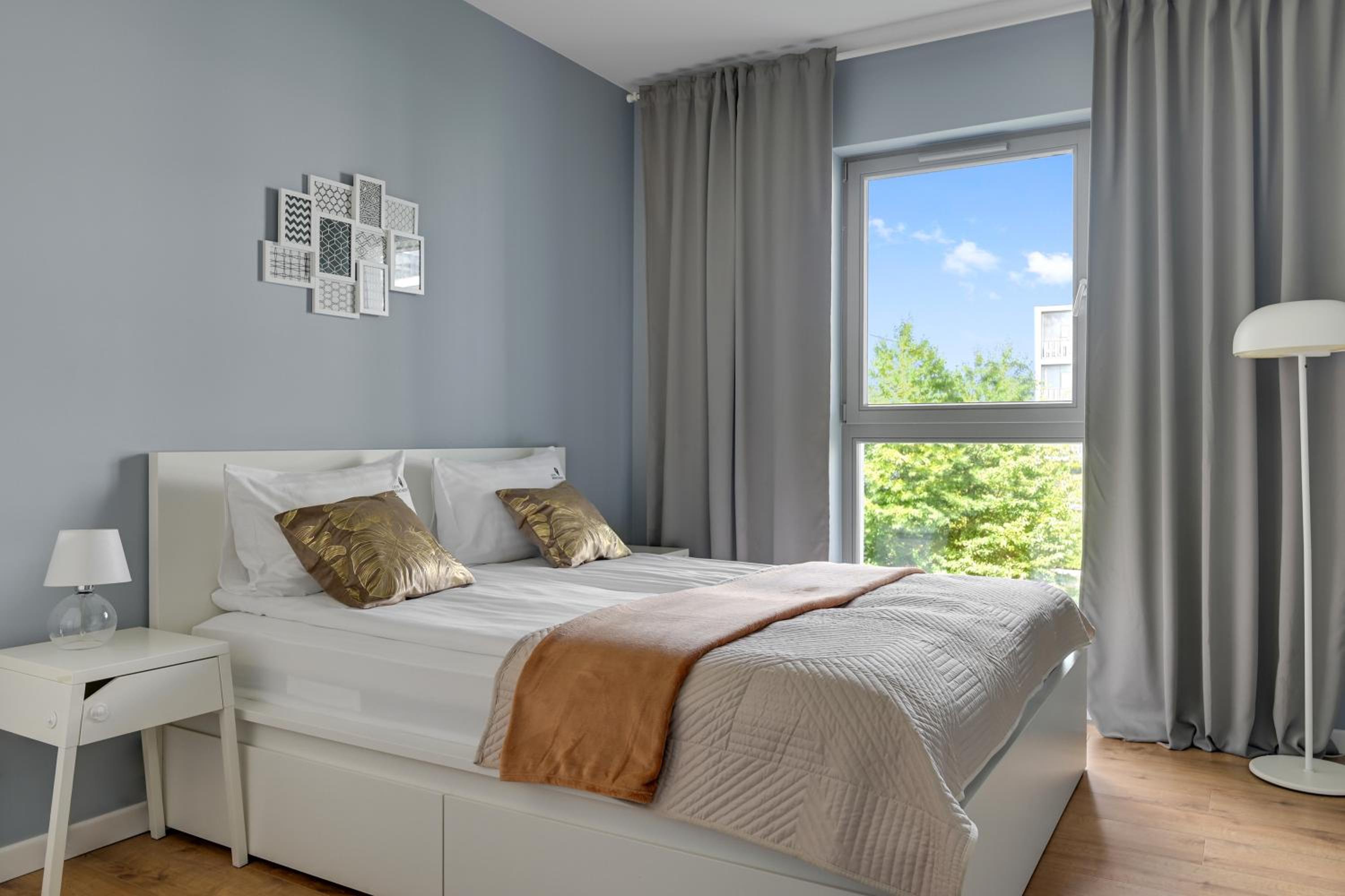 Nadmorze Seaside Apartment with Parking by Lion Apartments
