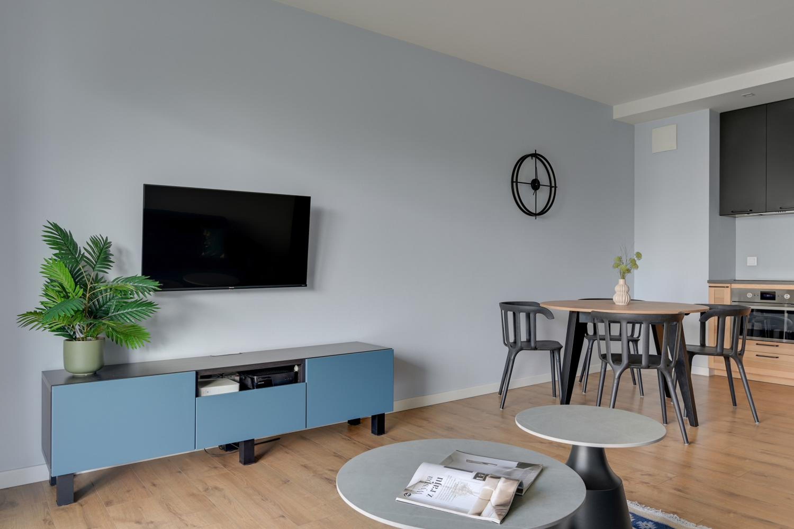 Nadmorze Seaside Apartment with Parking by Lion Apartments