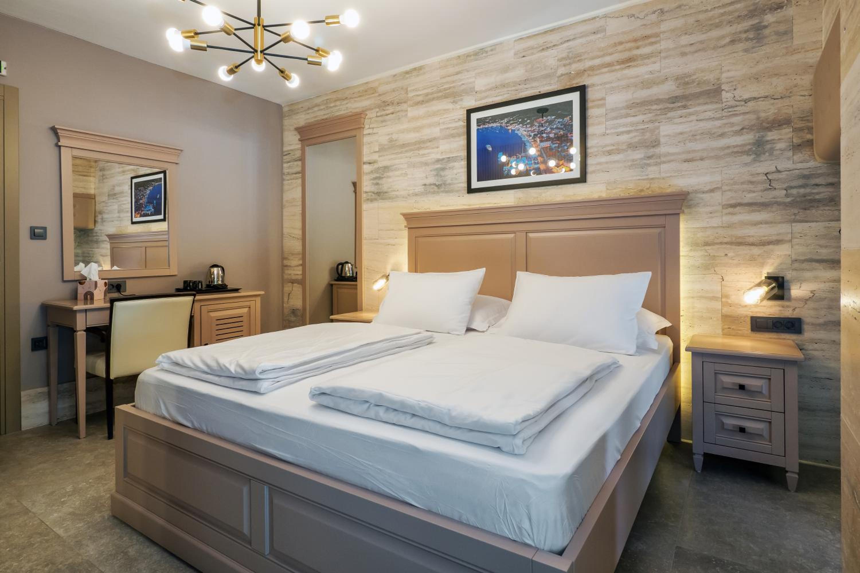 Split Central Pazar Rooms