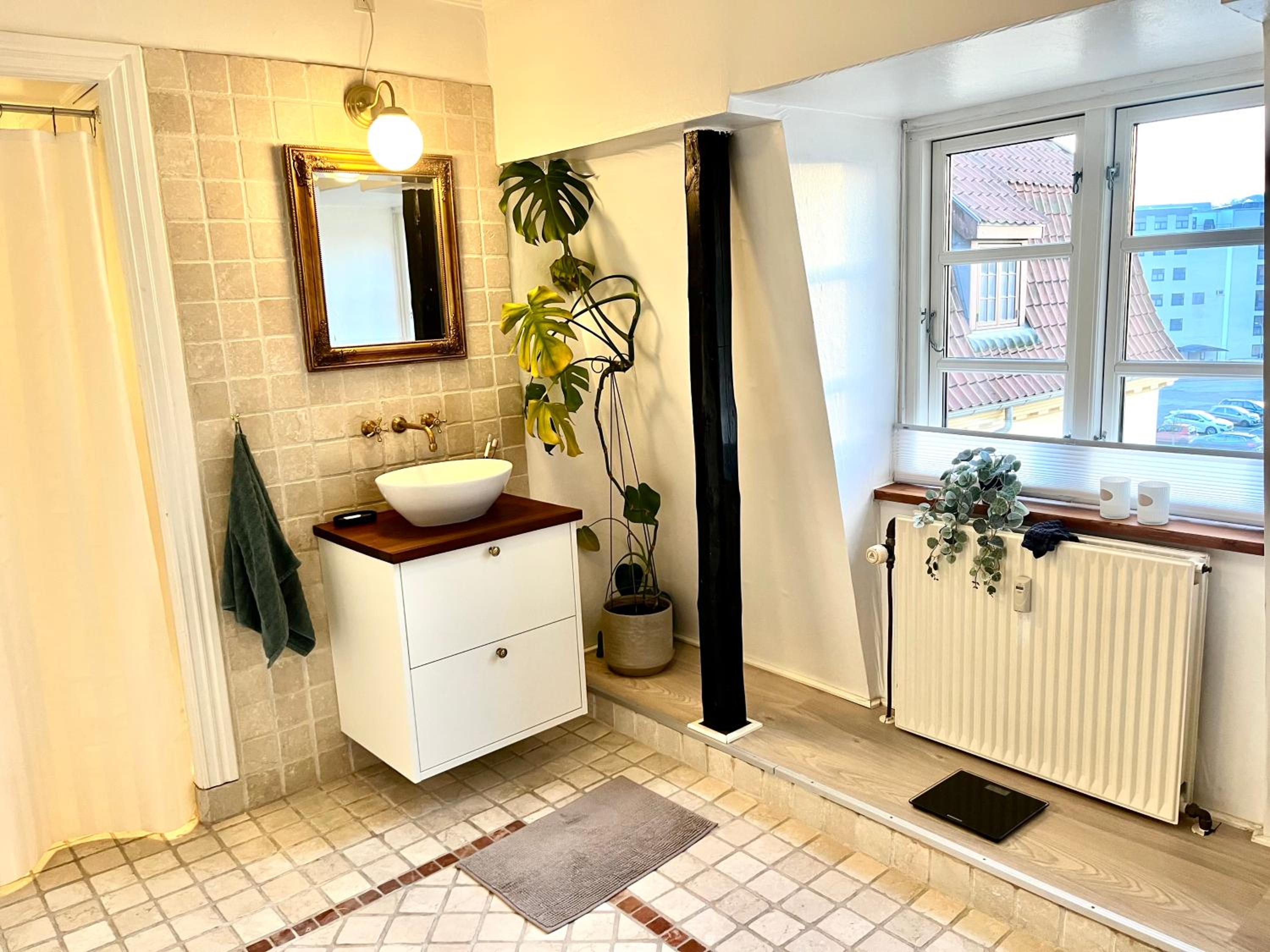 Apartment Alma - Cosy Stay in Aalborg C