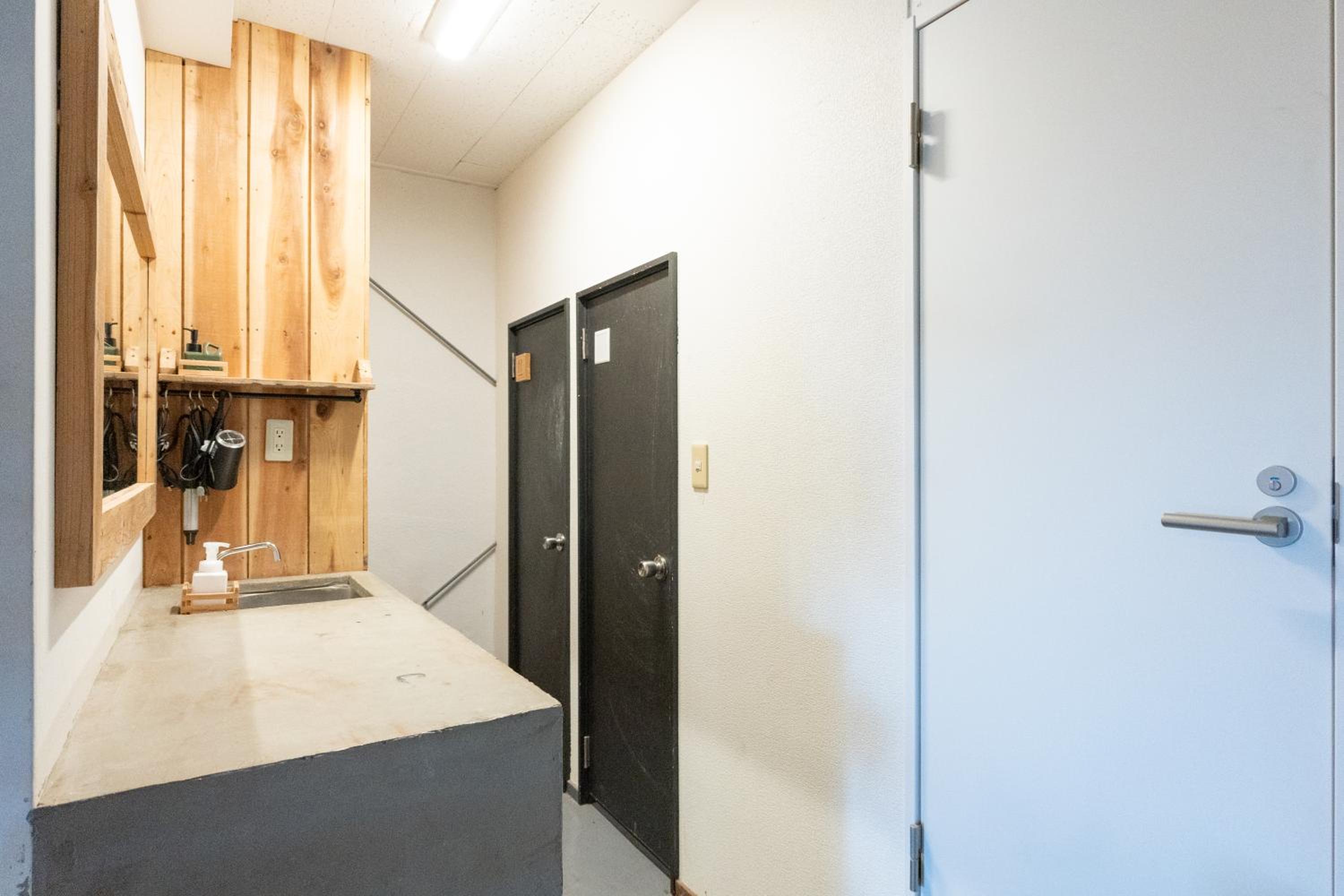 CREA BASE -Indoor Glamping Retreat-