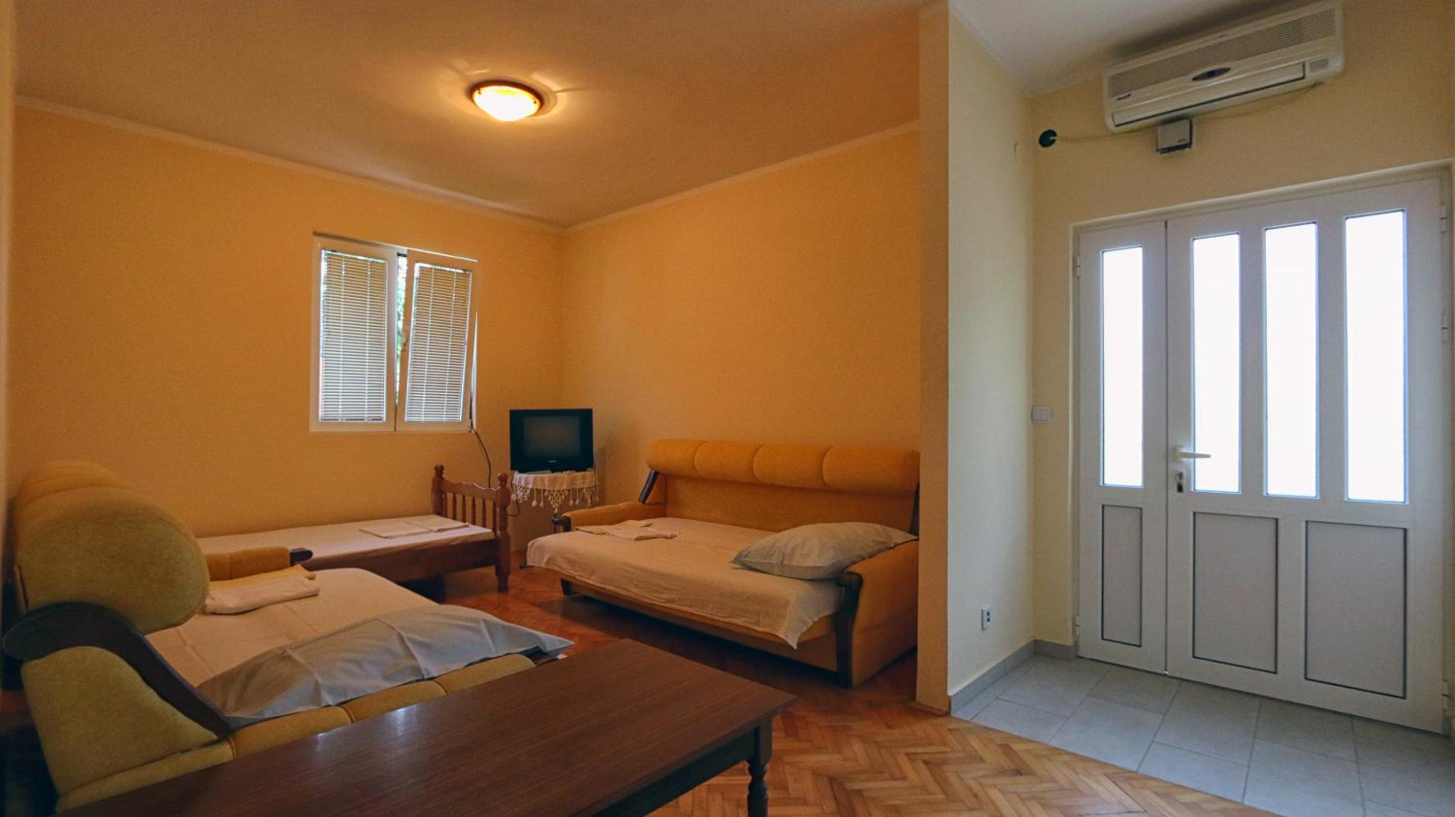 Apartments Pax view 3