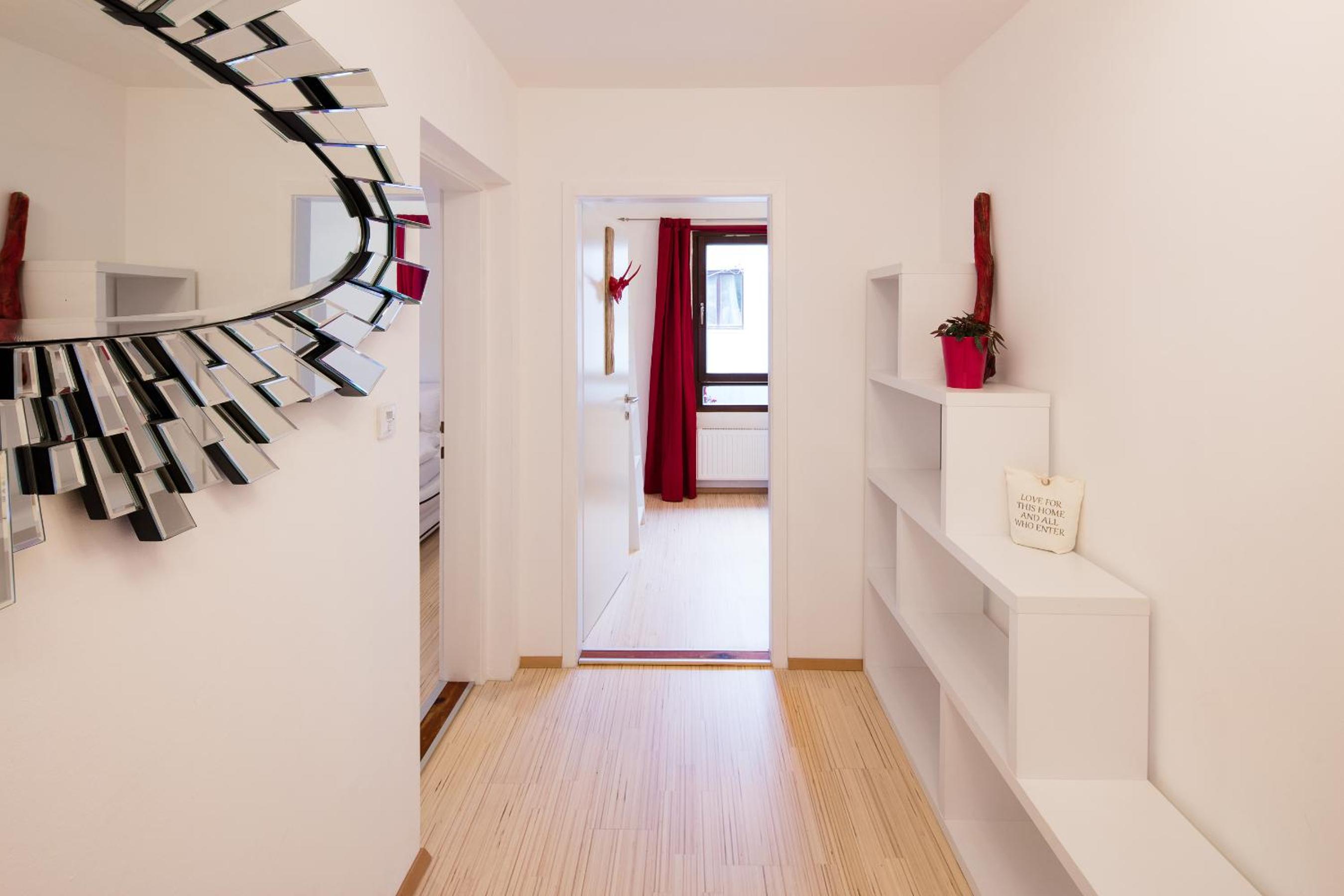 W & S Executive Apartments - Hallstatt I - Image 5