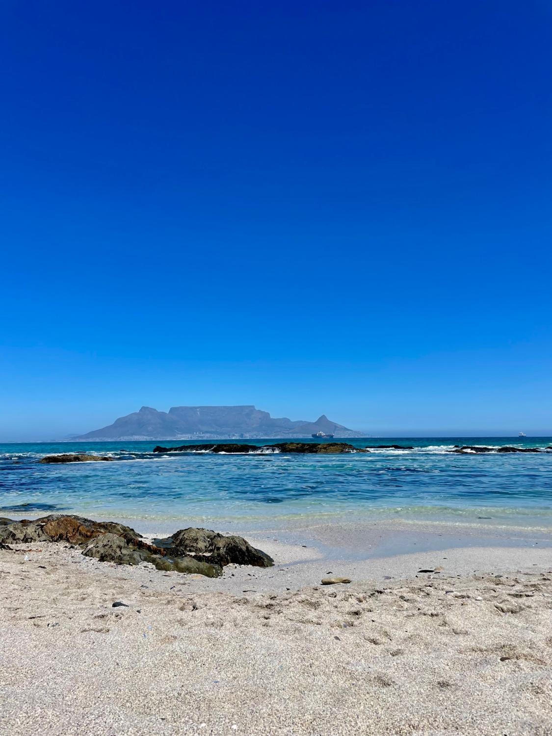 Blouberg Beach Luxury Apartment