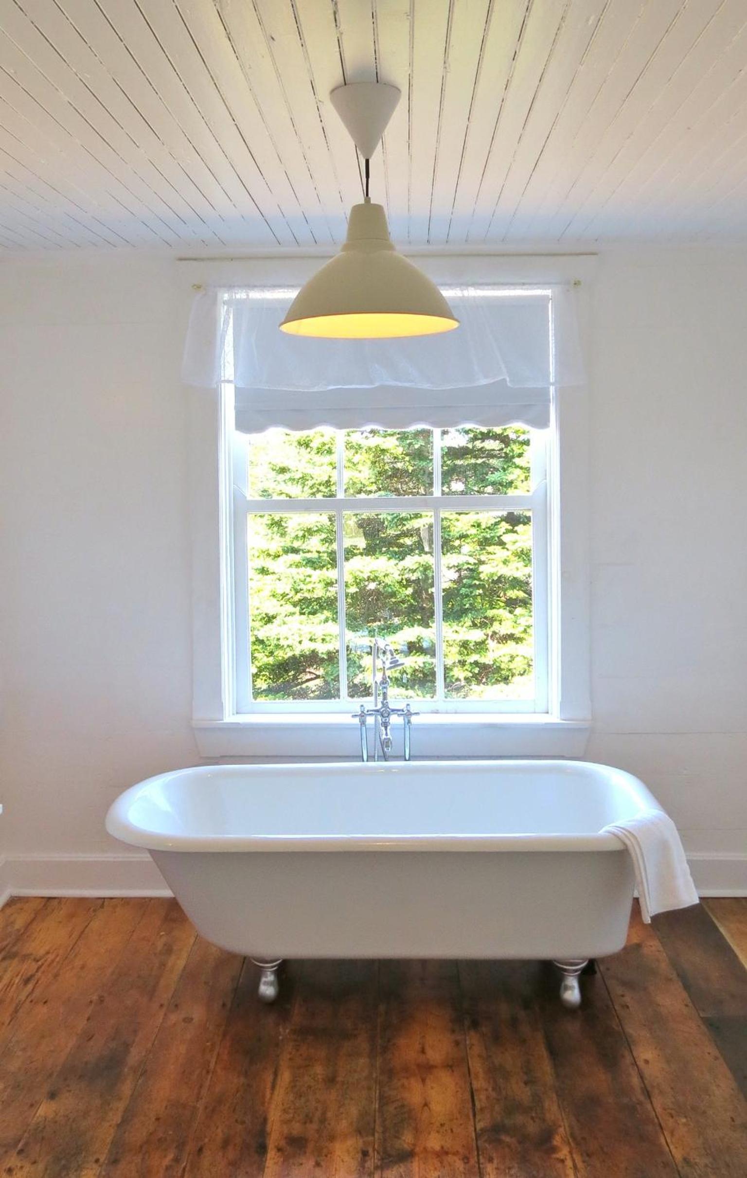 The Old Salt Box Co. - Evelyn's Place