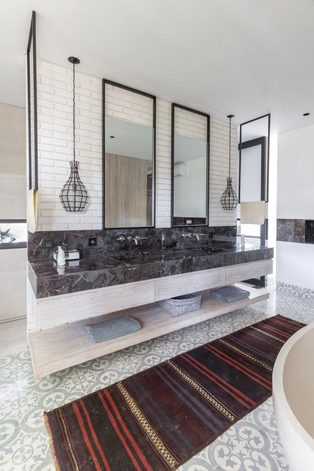 Villa Zeno Arete Pererenan 6 Bedroom , Ice Bath, Sauna and Gym