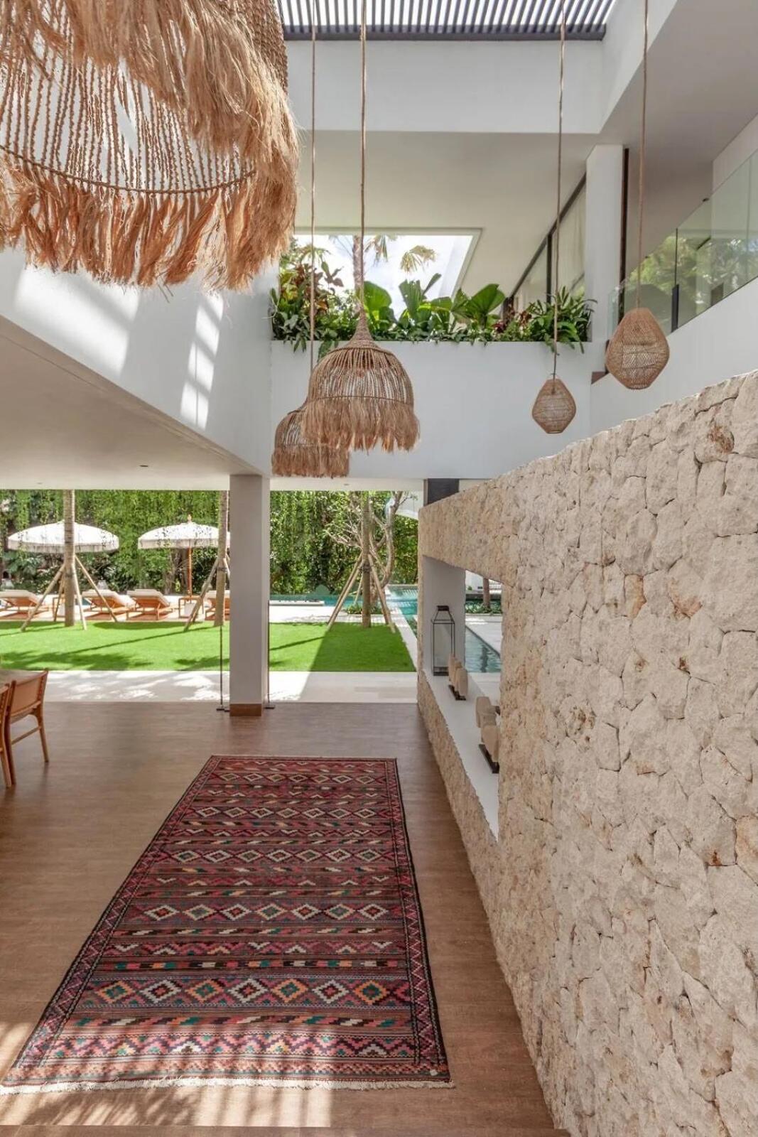 Villa Zeno Arete Pererenan 6 Bedroom , Ice Bath, Sauna and Gym
