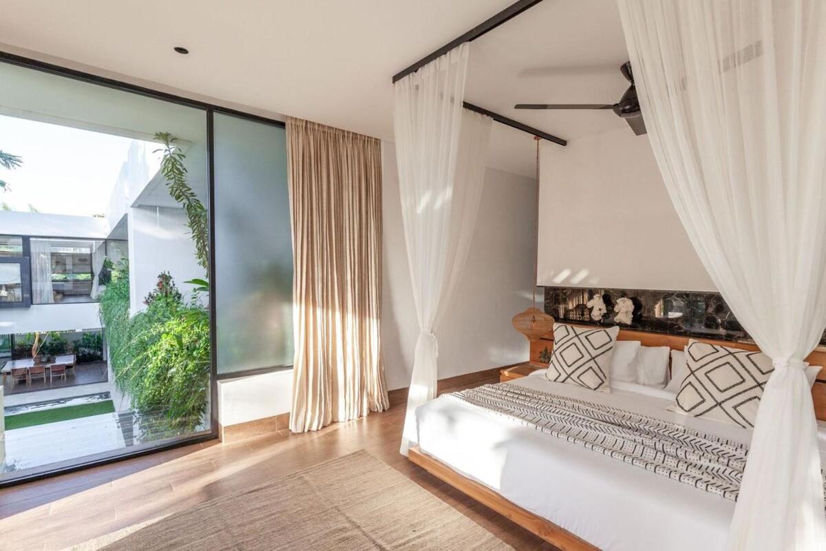 Villa Zeno Arete Pererenan 6 Bedroom , Ice Bath, Sauna and Gym