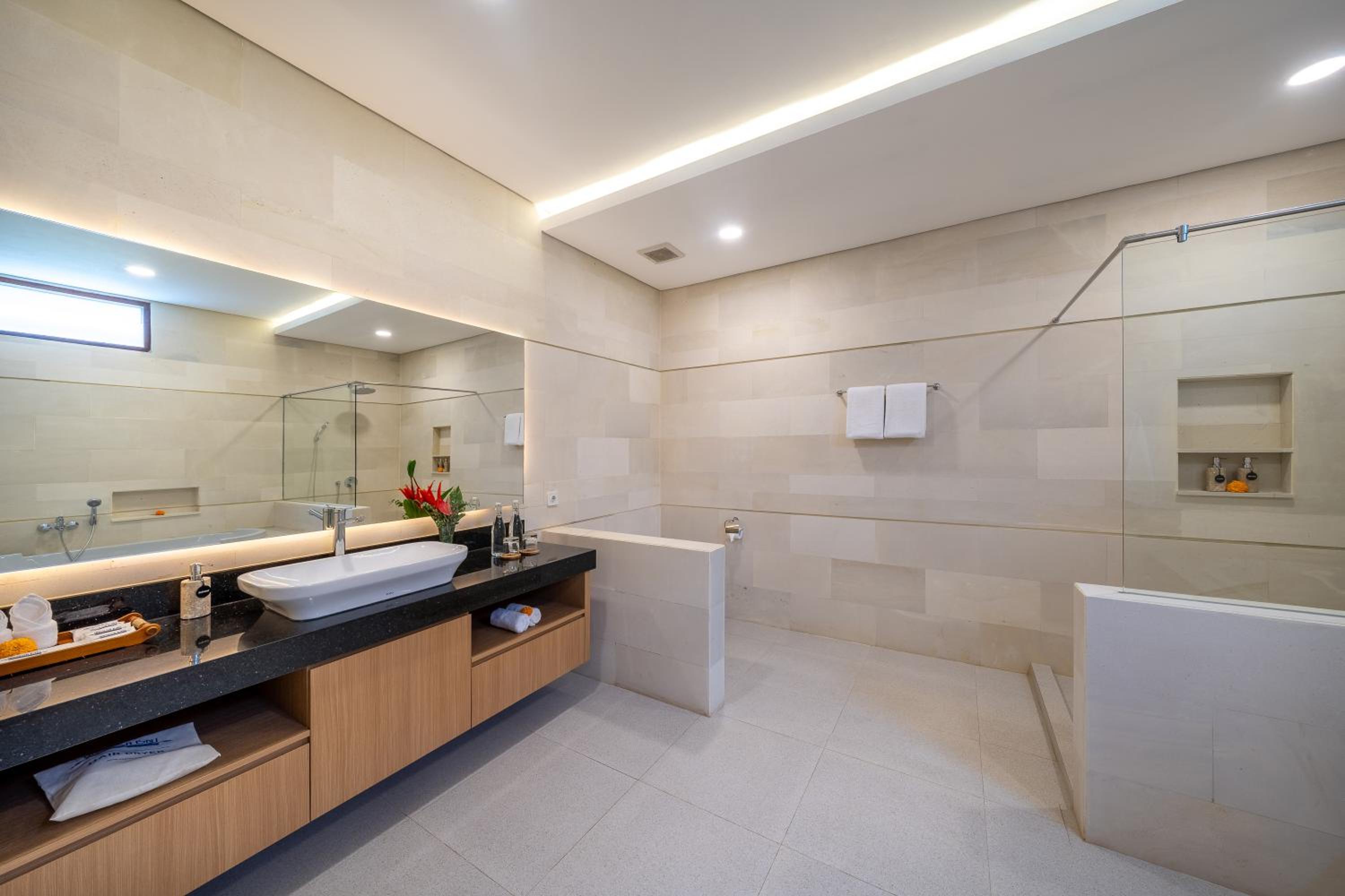 Villa Ellyne Canggu by Nagisa Bali
