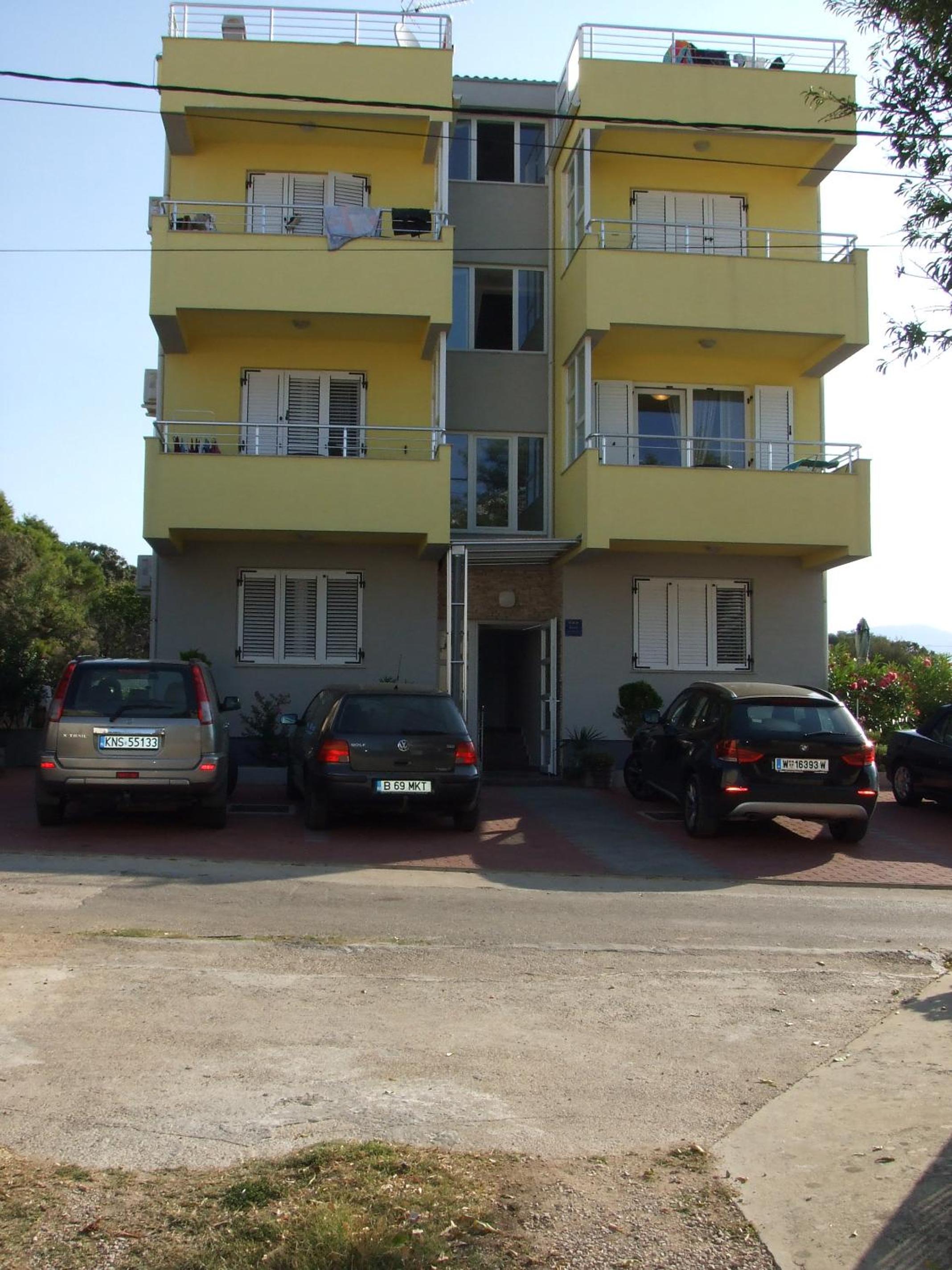 Photo 44