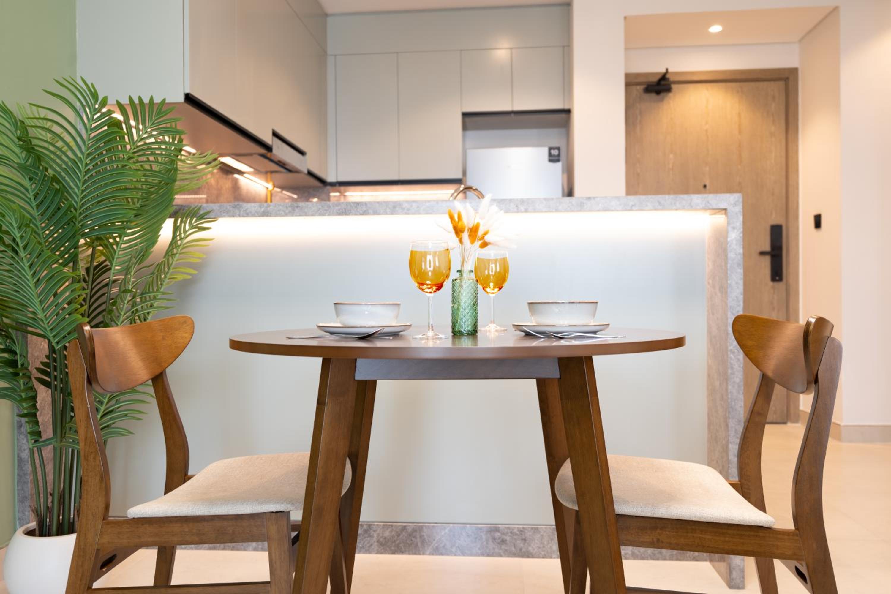 Keyrock Golf Gate - Damac Hills Apartment with Pool, Gym & Free Parking