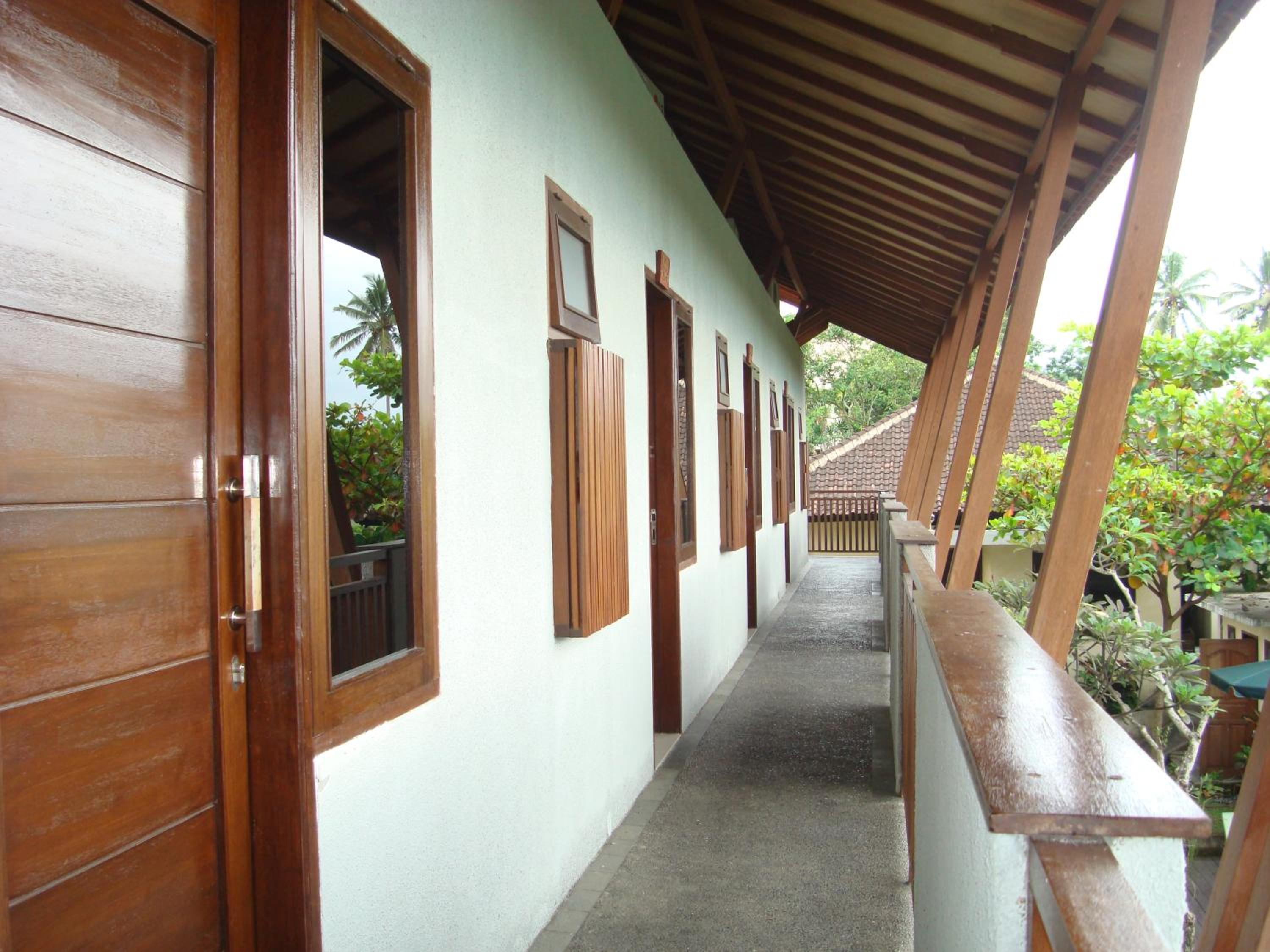 Anini Raka Ubud
