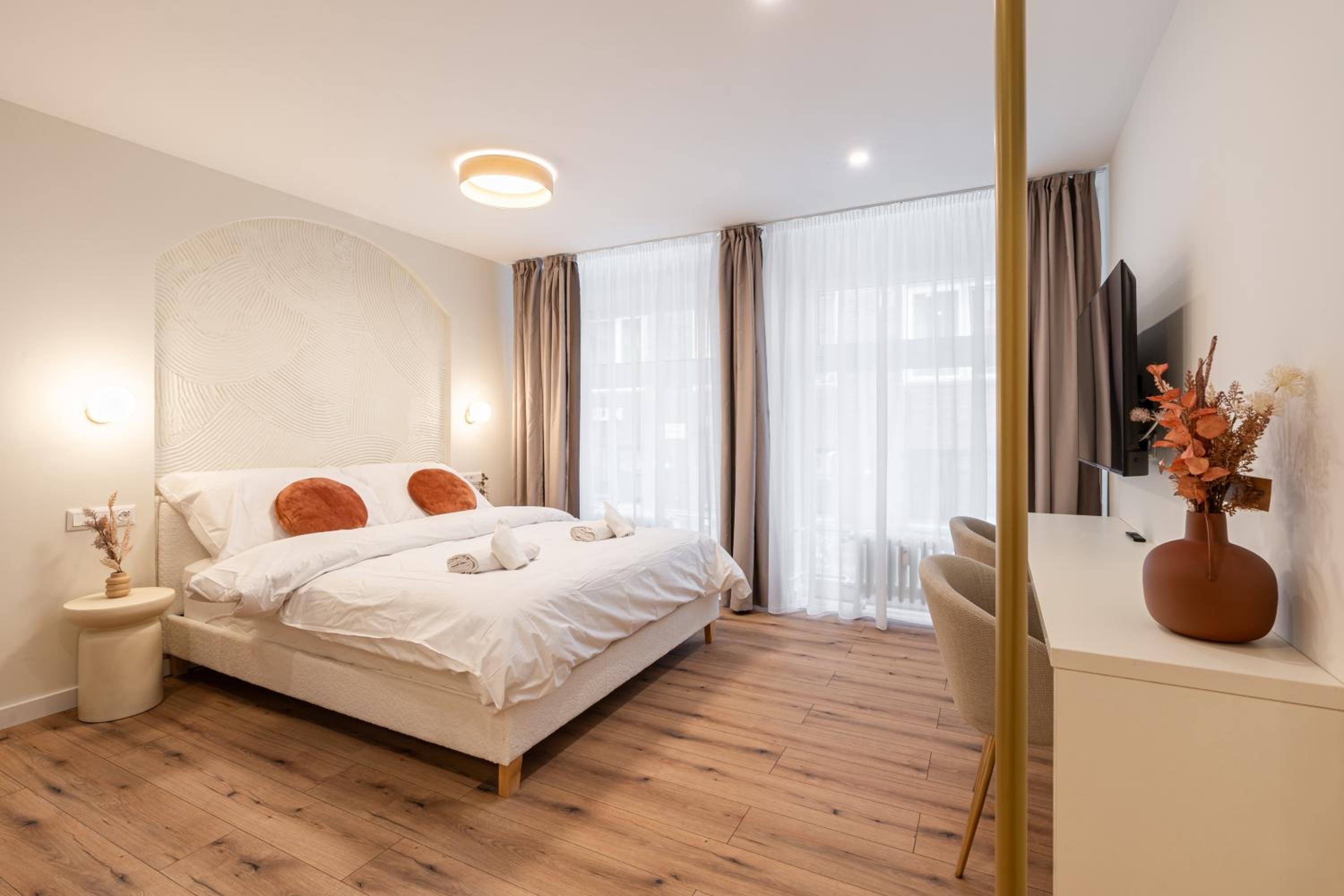 Asbóth Boutique Suites, Best Location by BQA
