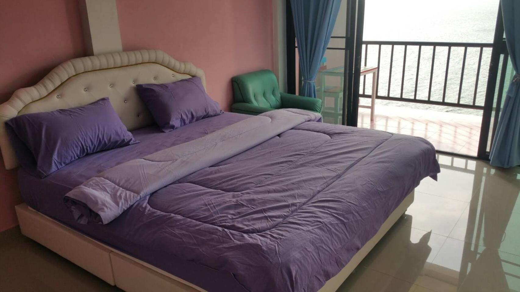 Ocean View Resort - Koh Sichang