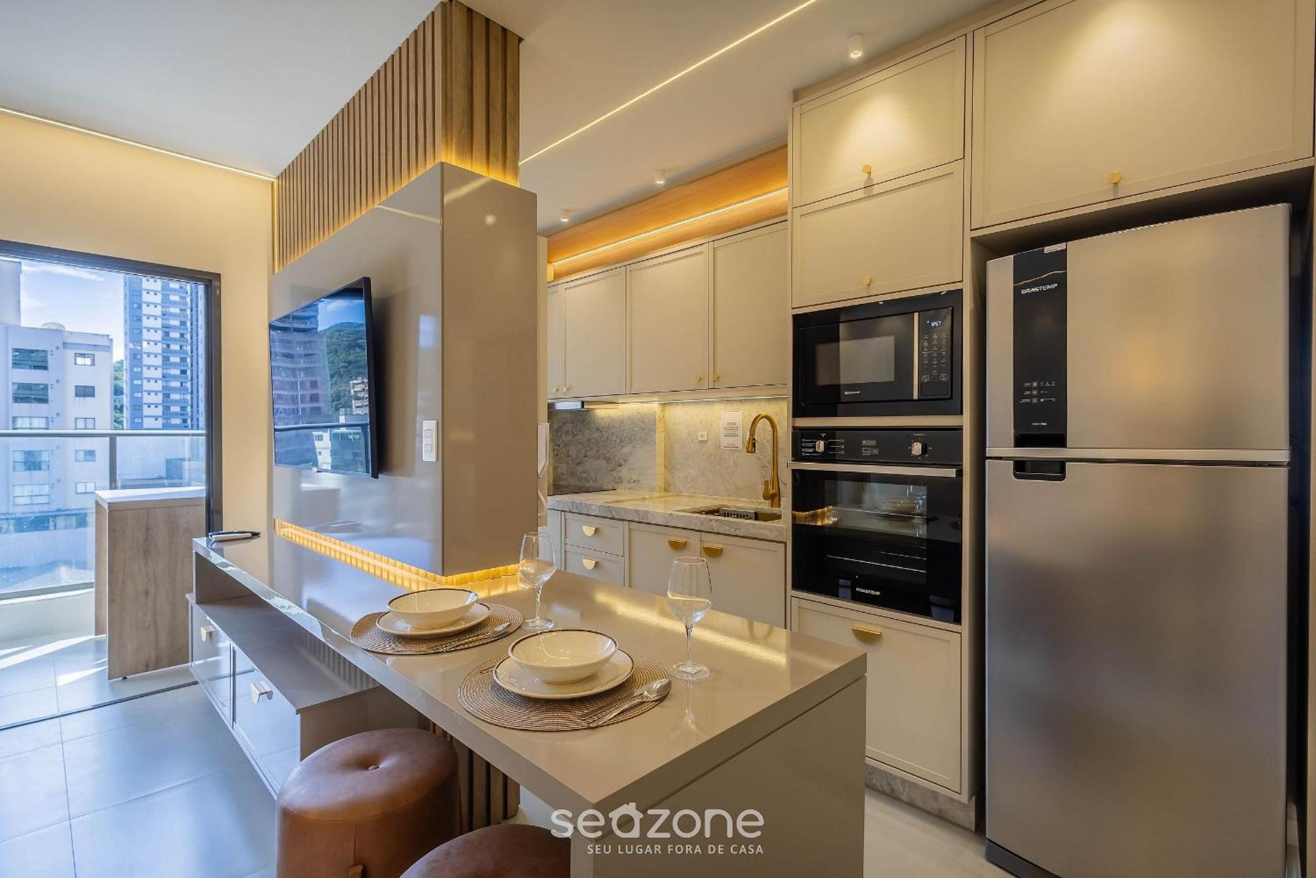 Apart with barbecue 600m from the beach AQT0604