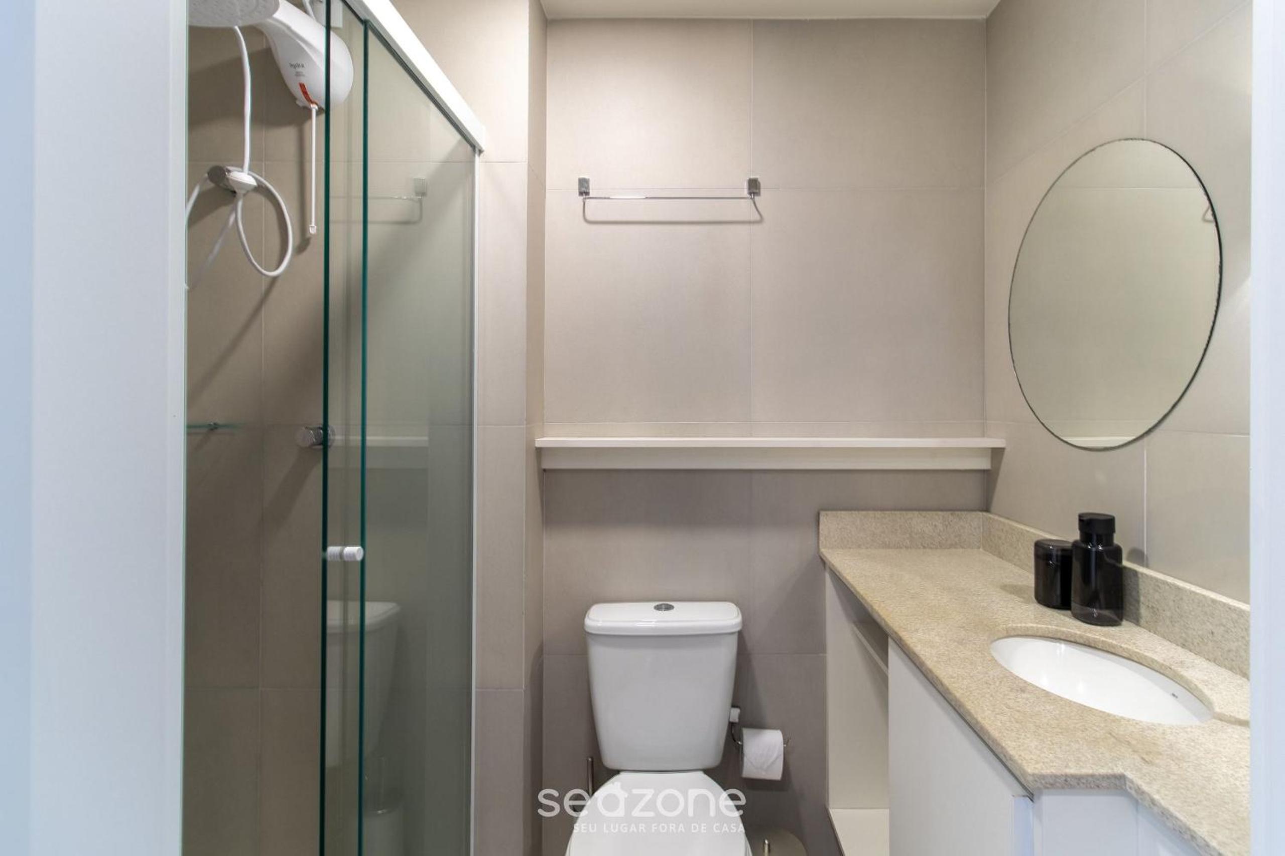 Modern studio just minutes from the beach SID0209