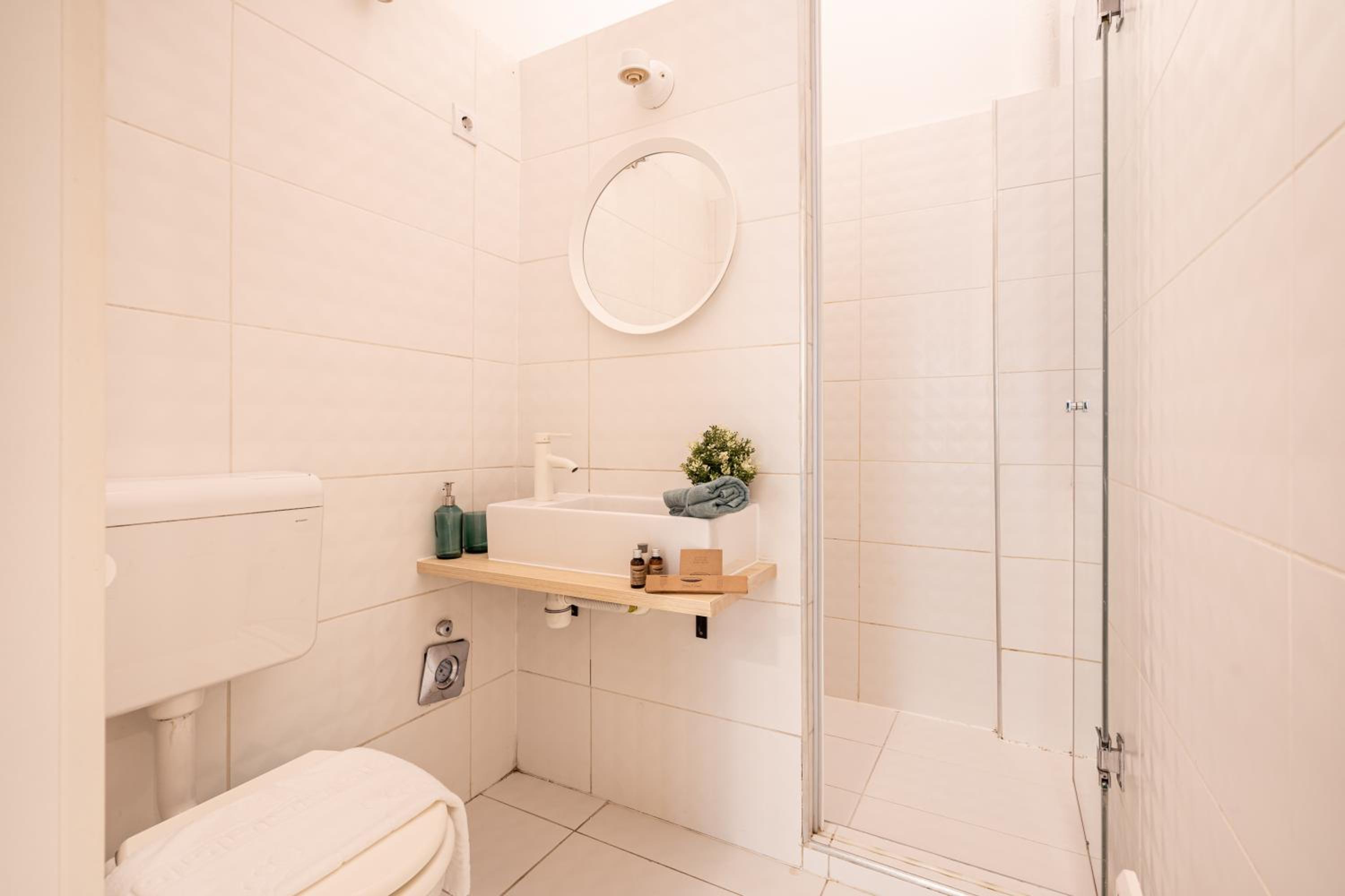 A20- BP Modern Boutique Apartments