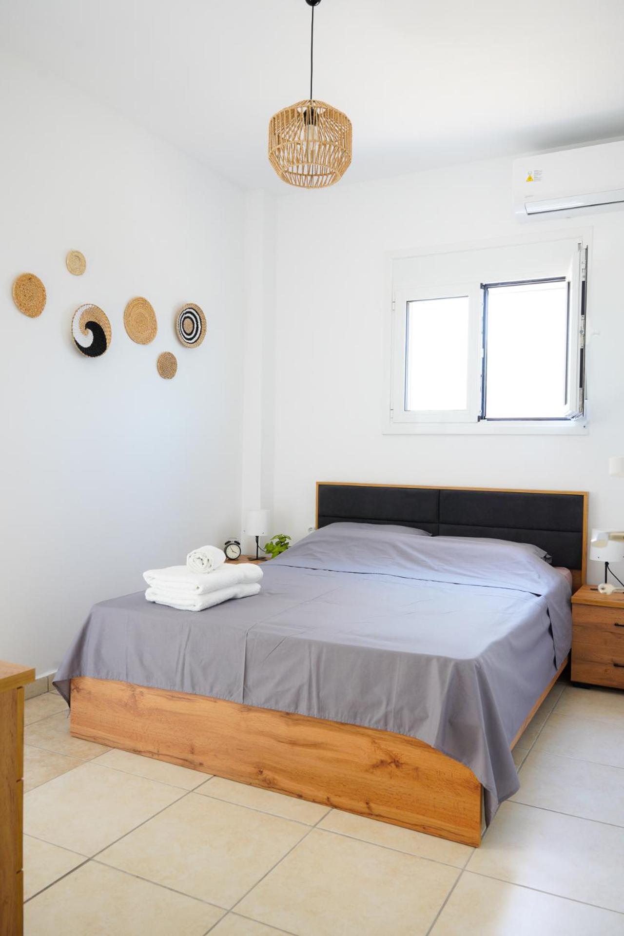 Thanos' seaside suite
