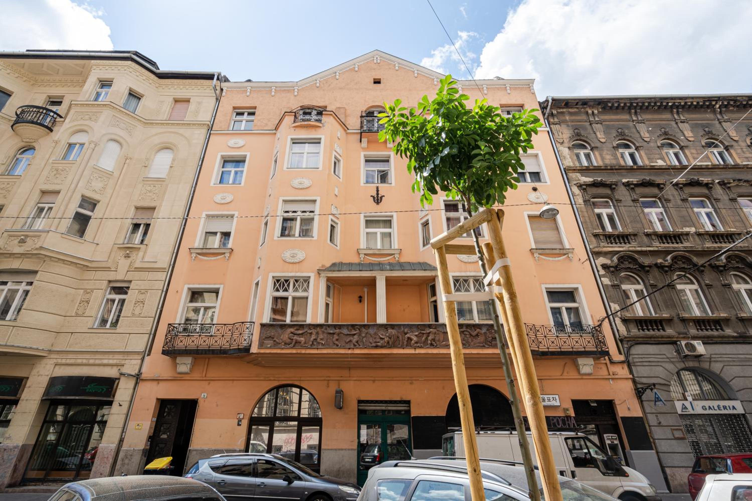 A20- BP Modern Boutique Apartments
