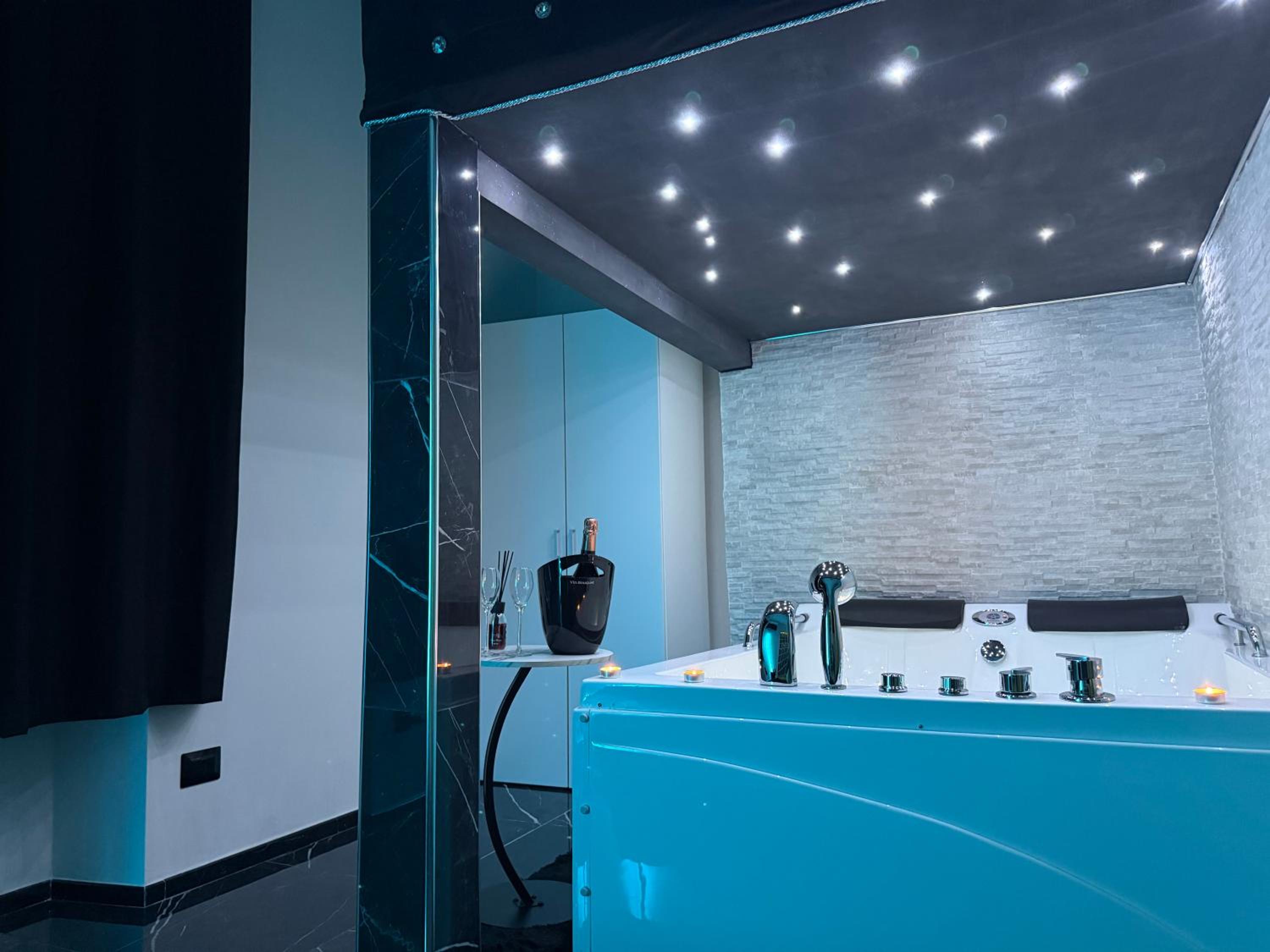 Qt suite & luxury