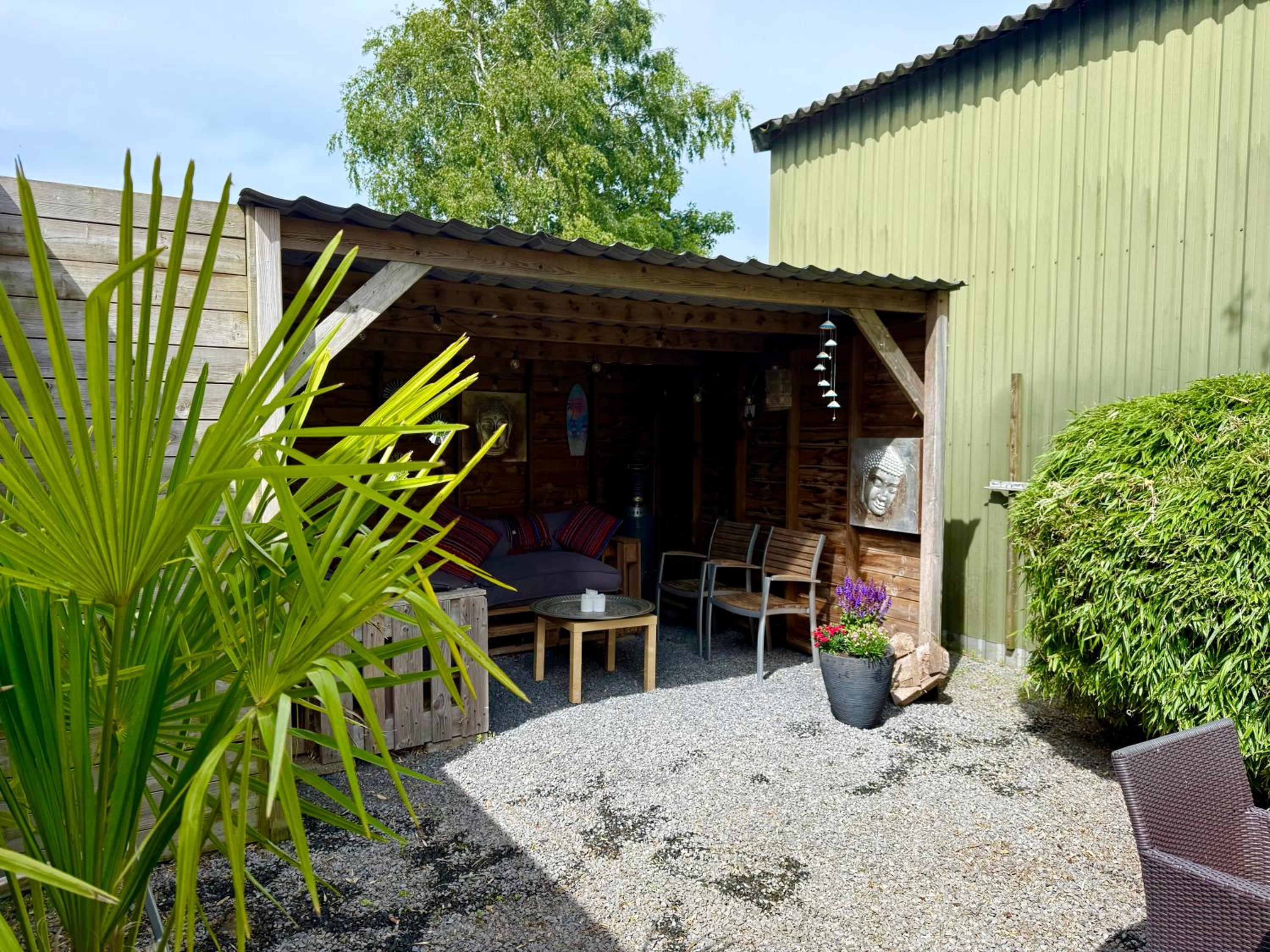 Holiday Home de Binnengouw incl Hottub